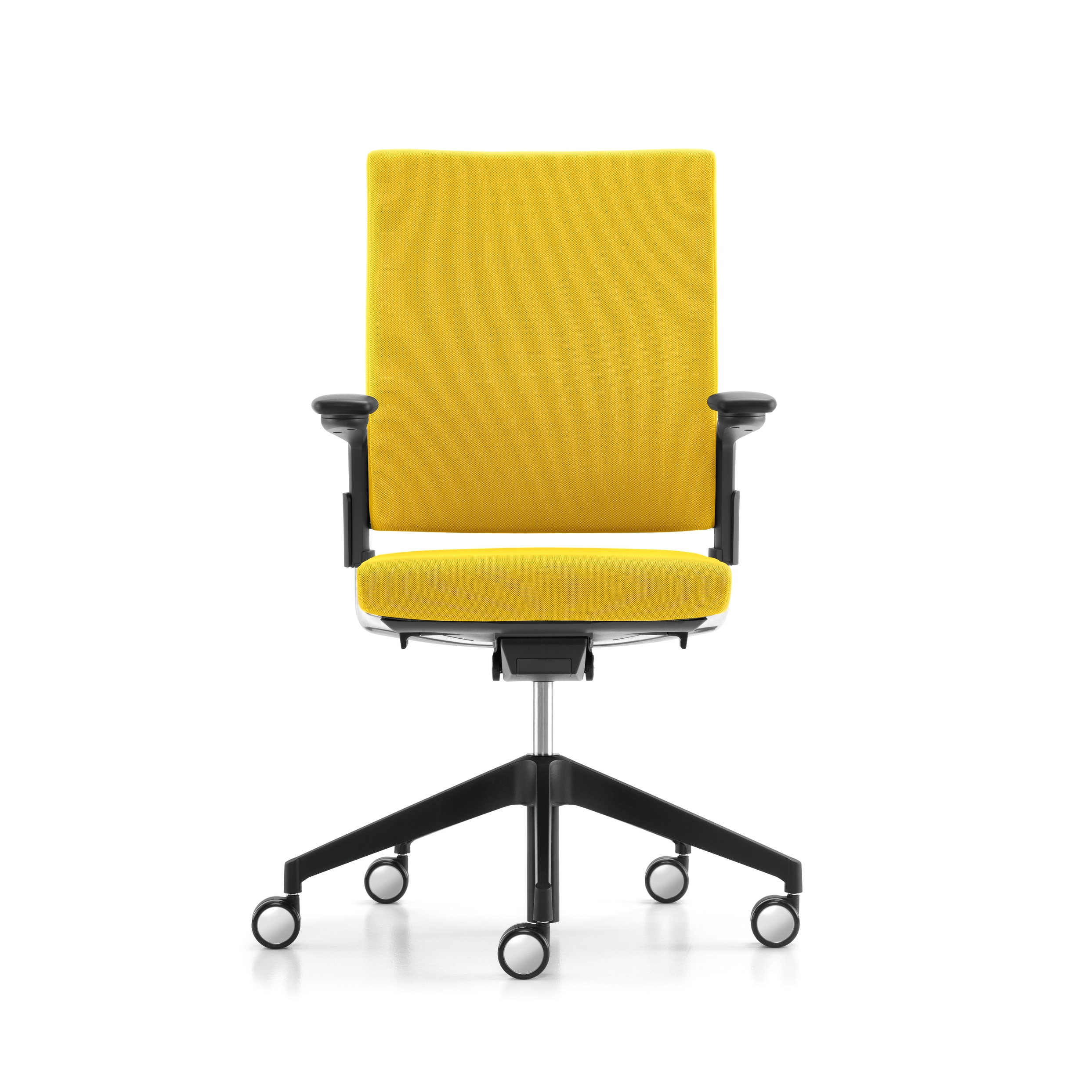 Mostra il prodotto CAMIRO swivel chair del produttore Girsberger