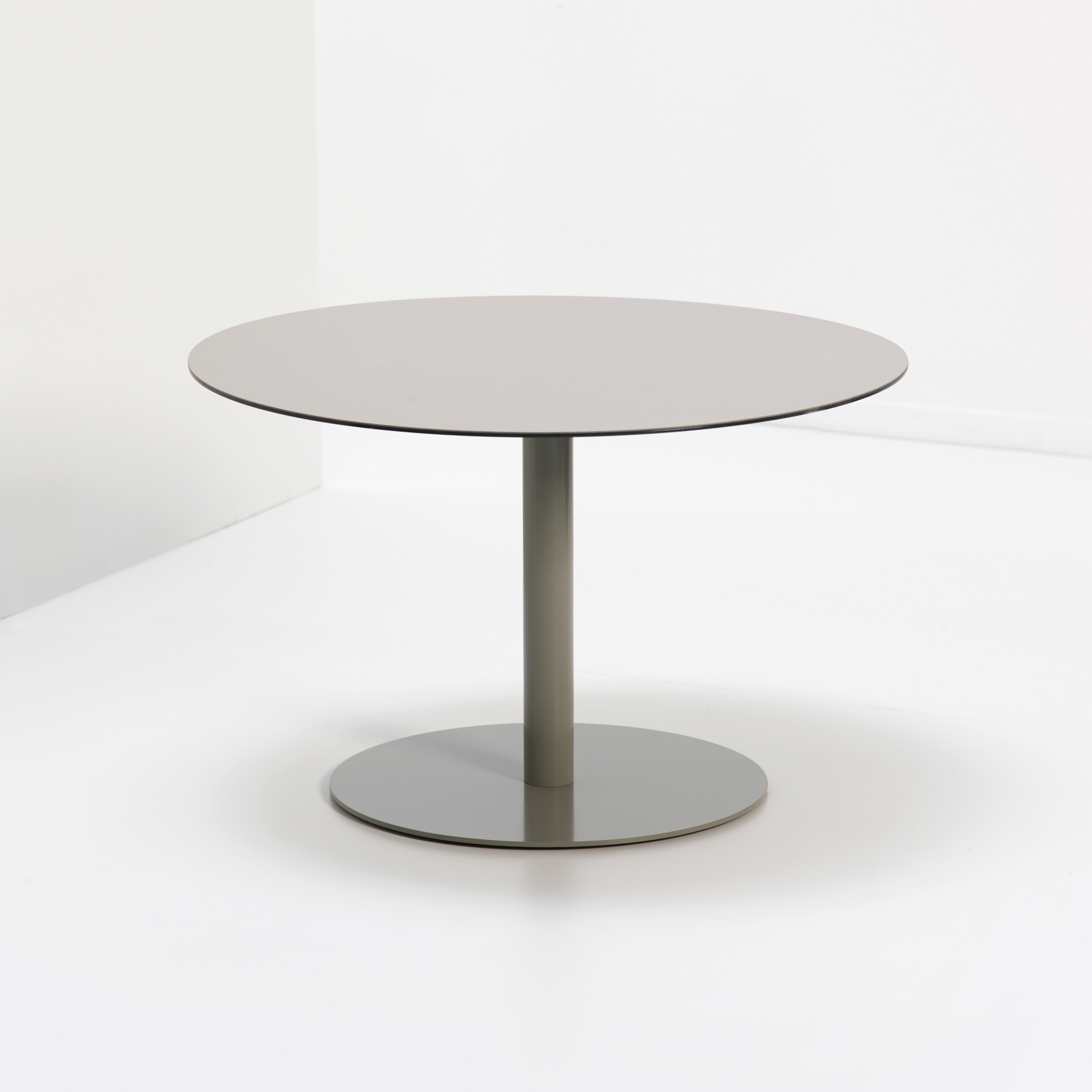 Produkt Soft Tables des Herstellers van Esch anzeigen