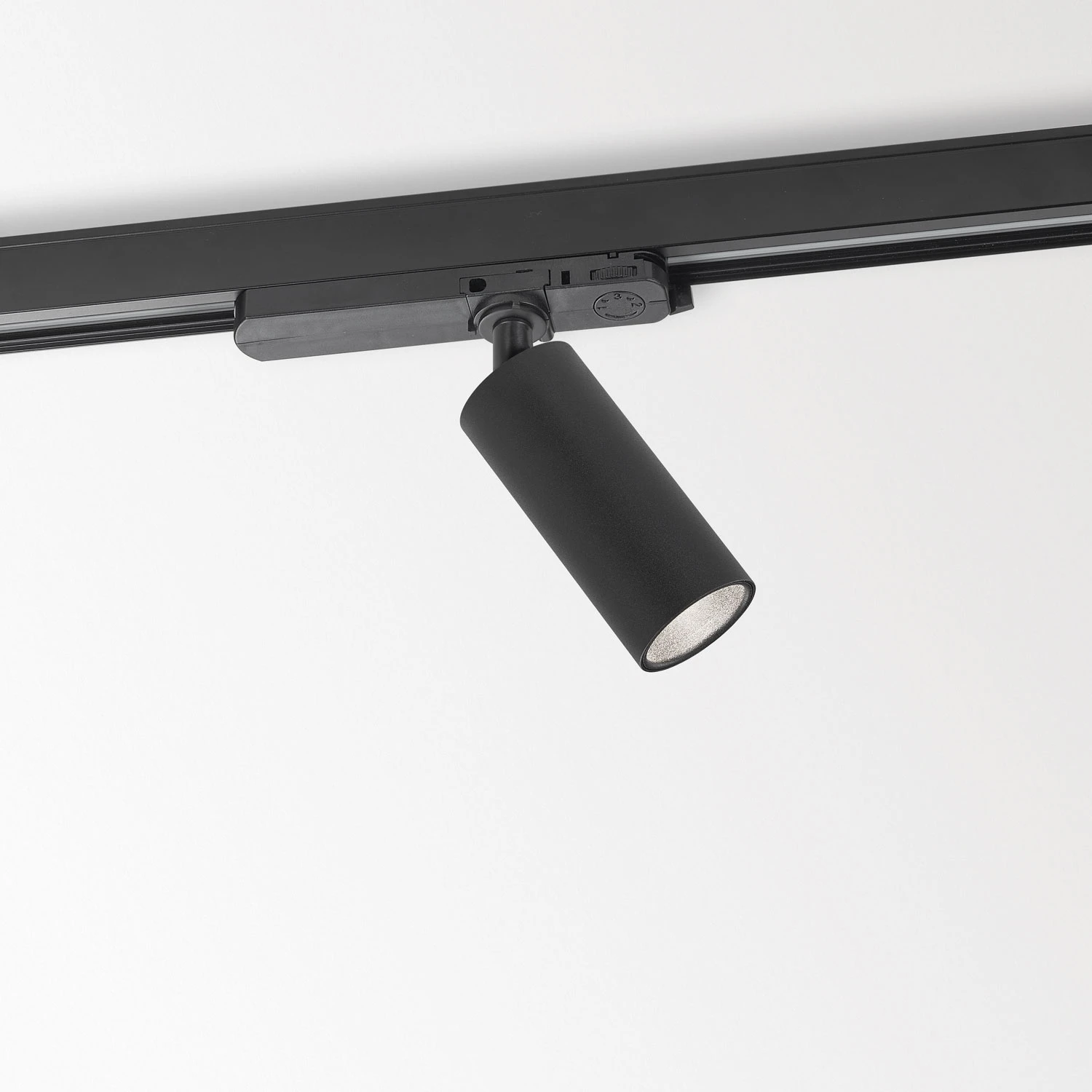 TRACK LUMINAIRES