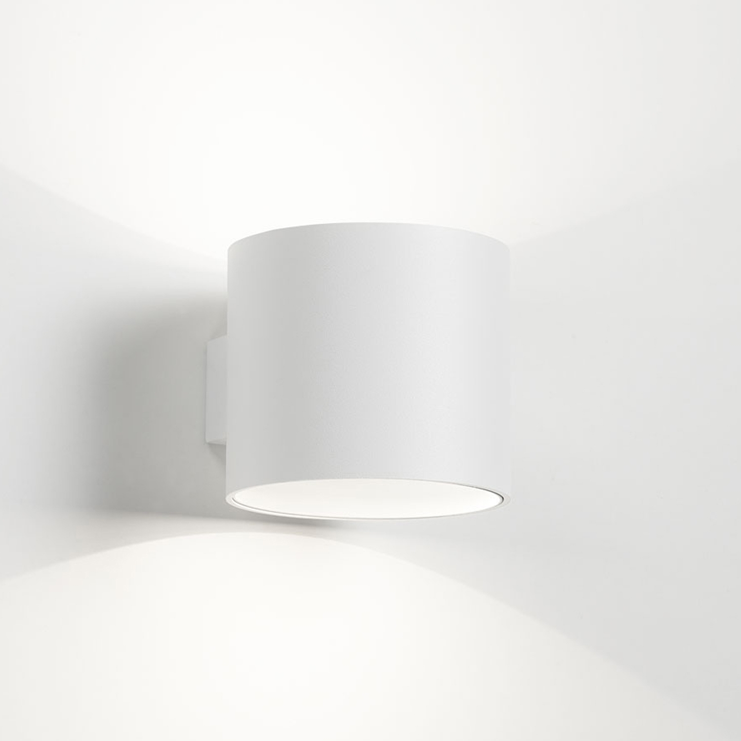 Display product Orbit Led 927 Dim8 W-W from manufacturer Deltalight