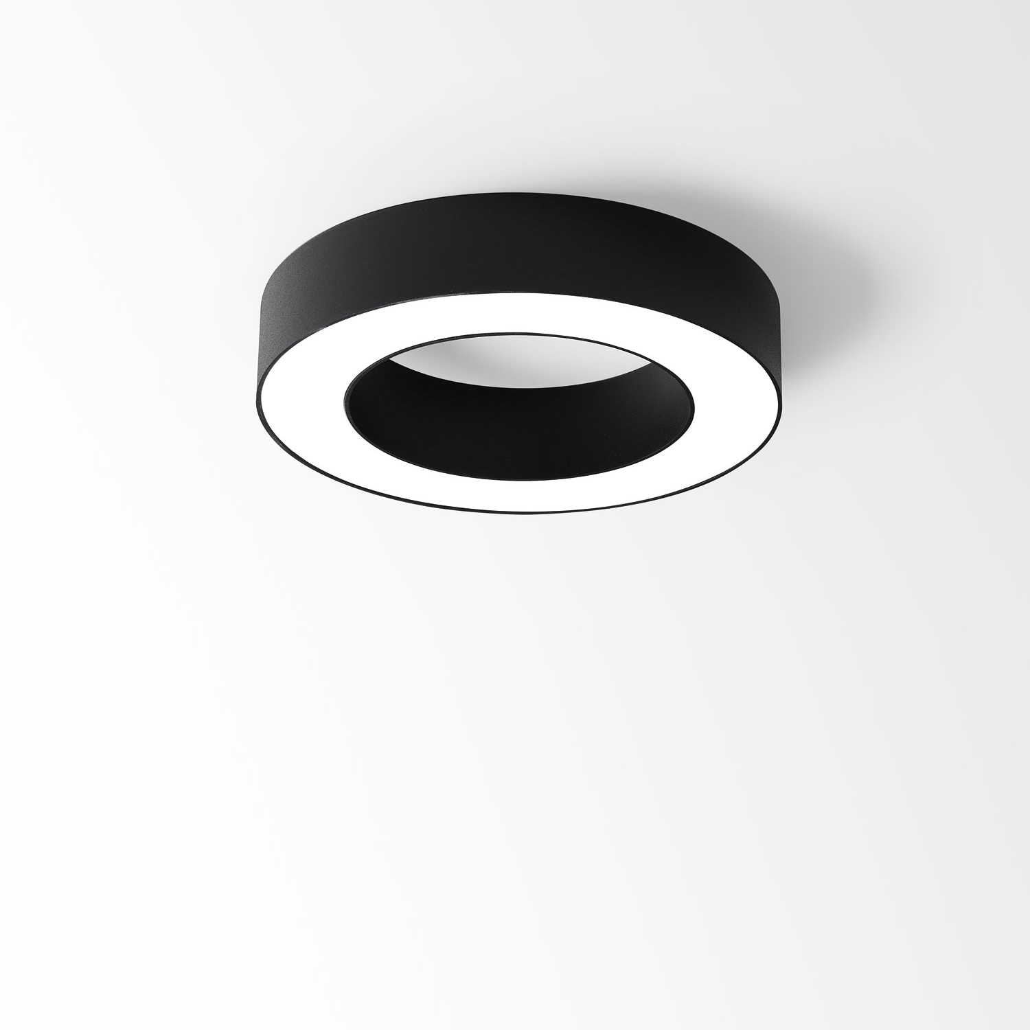 Display product Super-Oh! Xs | Super-Oh! Xs 25 Dim8 from manufacturer Deltalight