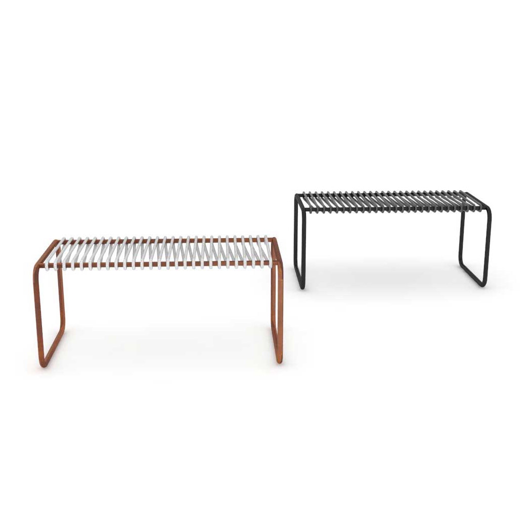 Afficher le produit Rada Low Stools & Ottoman du fabricant Altek