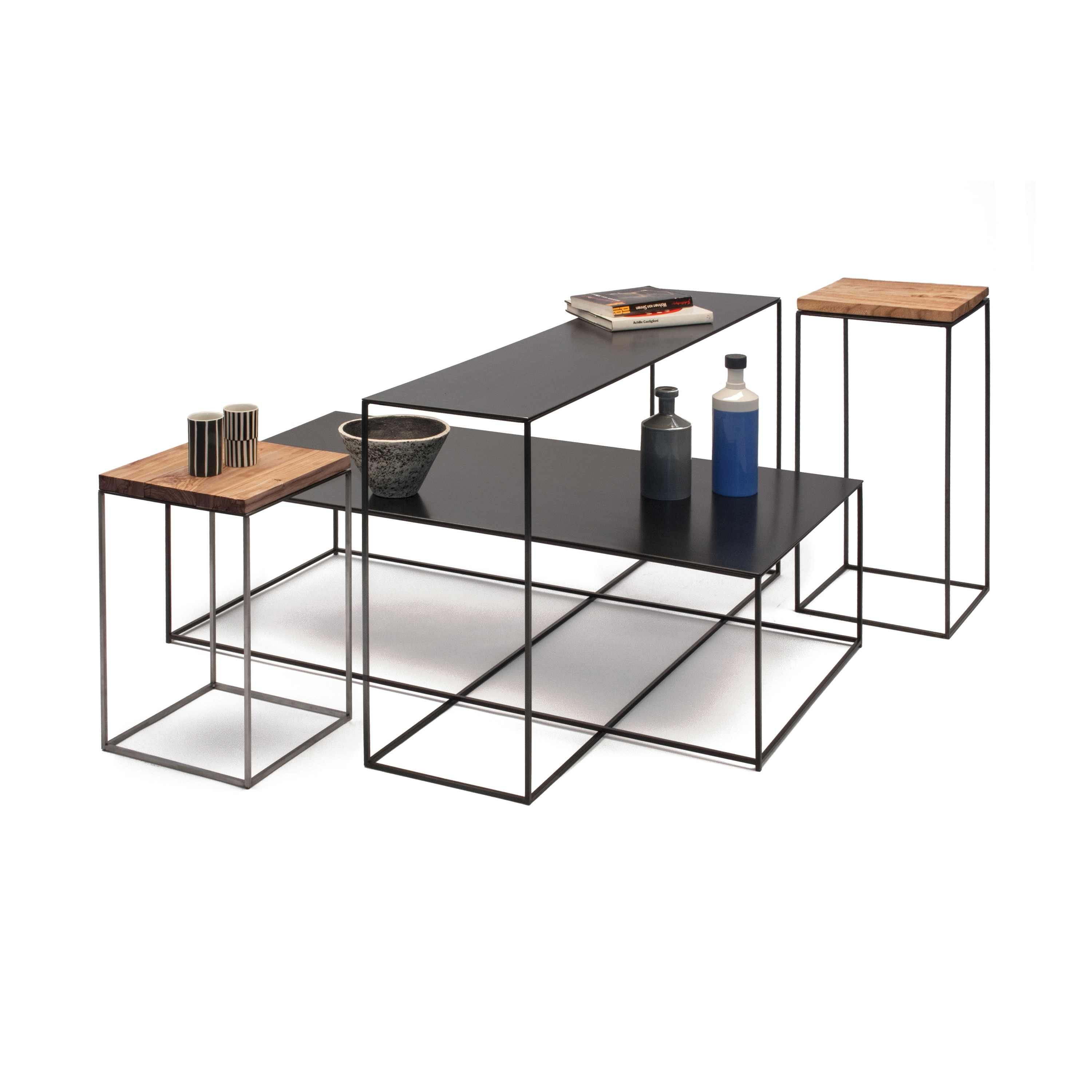 Mostrar el producto Slim Irony Low Tables del fabricante ZEUS