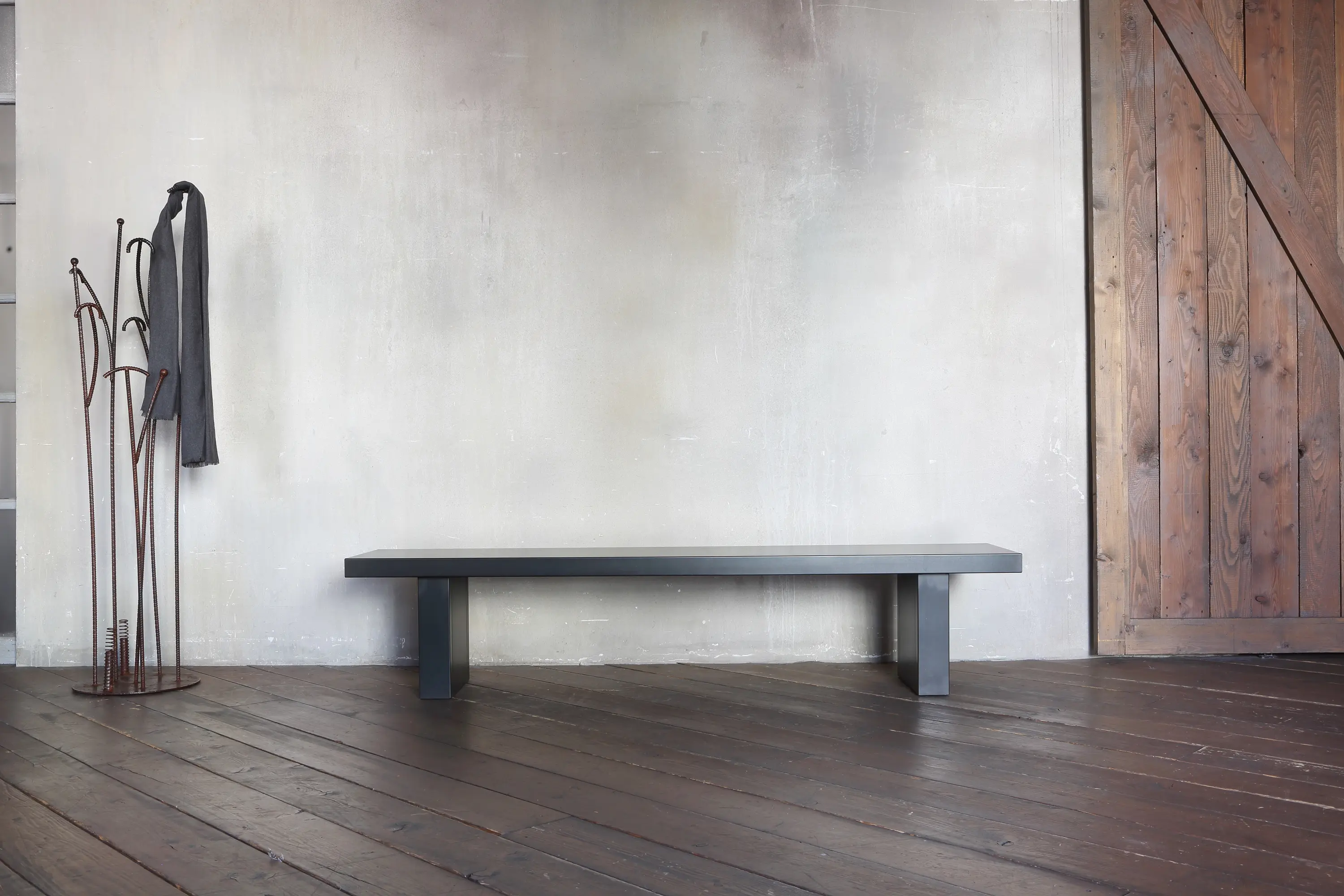 ZEUS - Tommaso Table & Bench