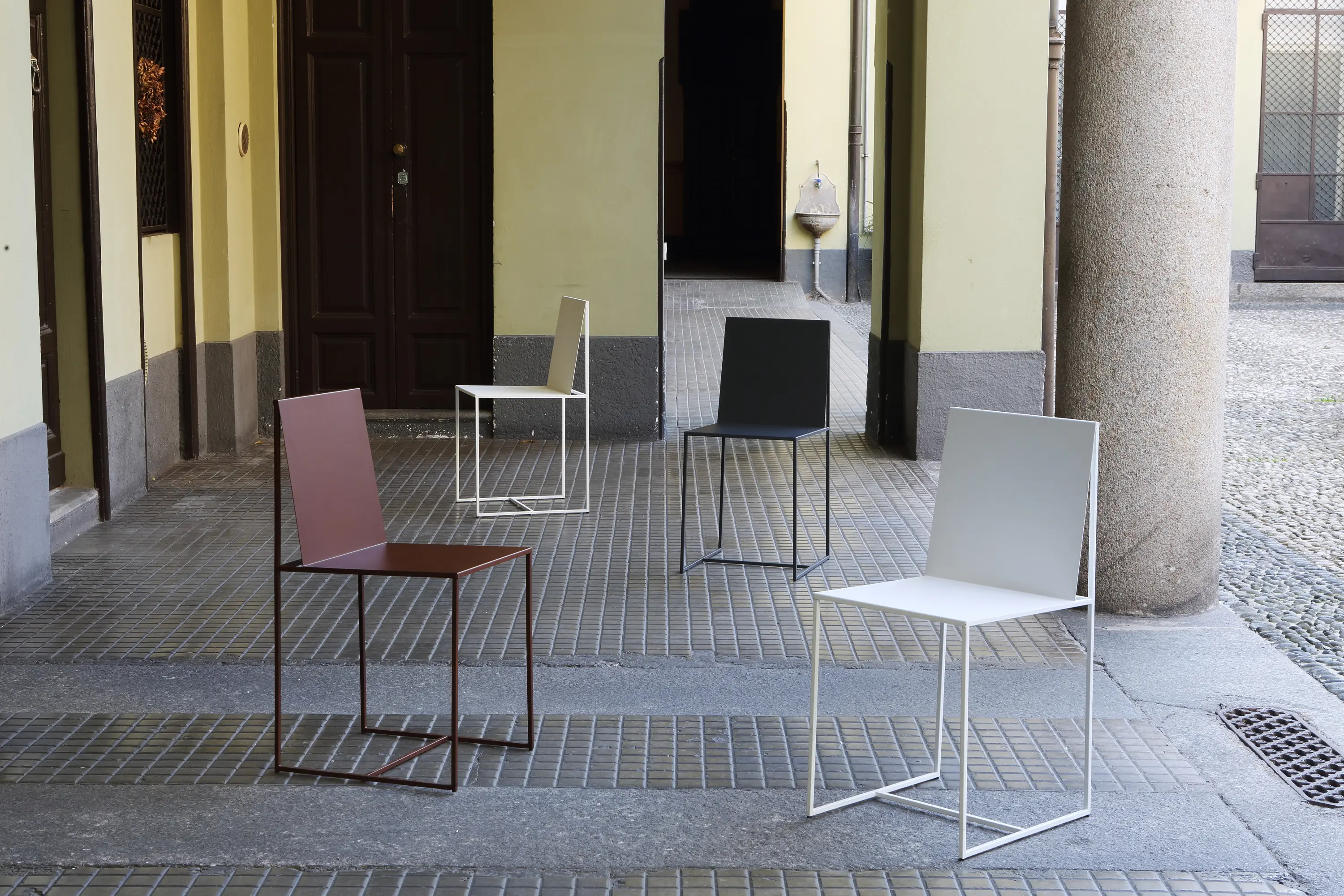 ZEUS - Slim Sissi Chair