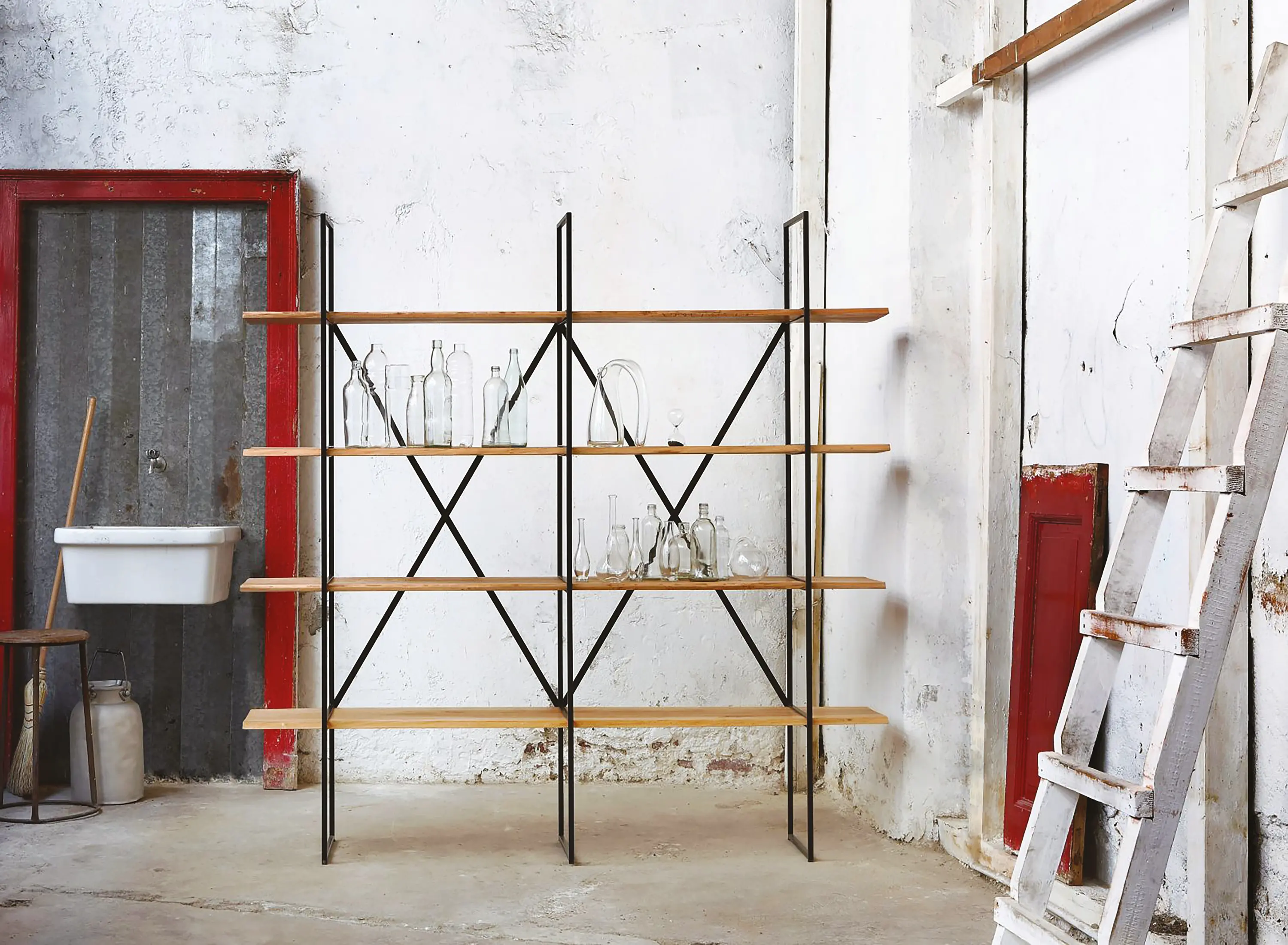 ZEUS - Slim Irony Bookcase