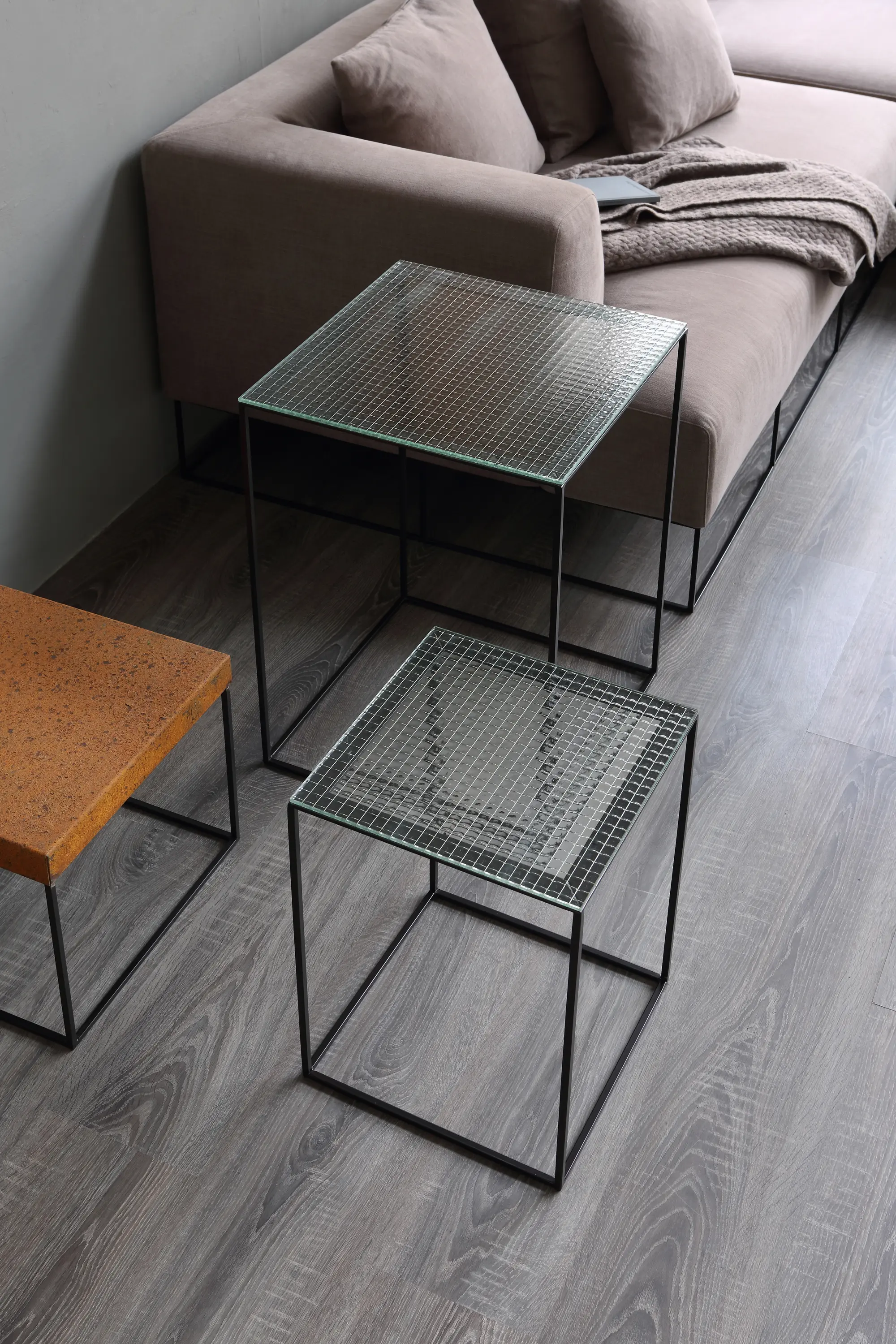 ZEUS - Slim Irony Low Tables
