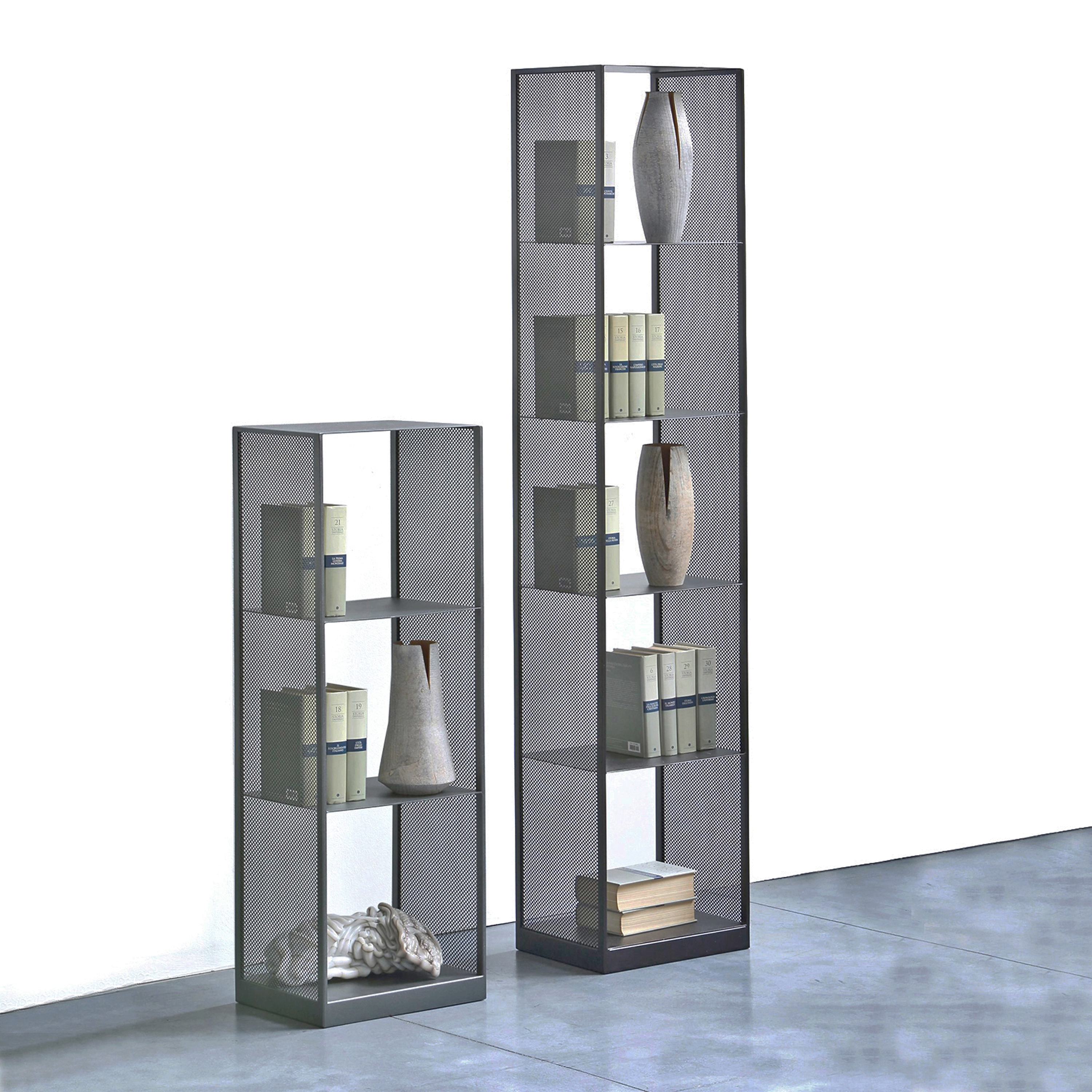 Display product Tristano Column from manufacturer ZEUS
