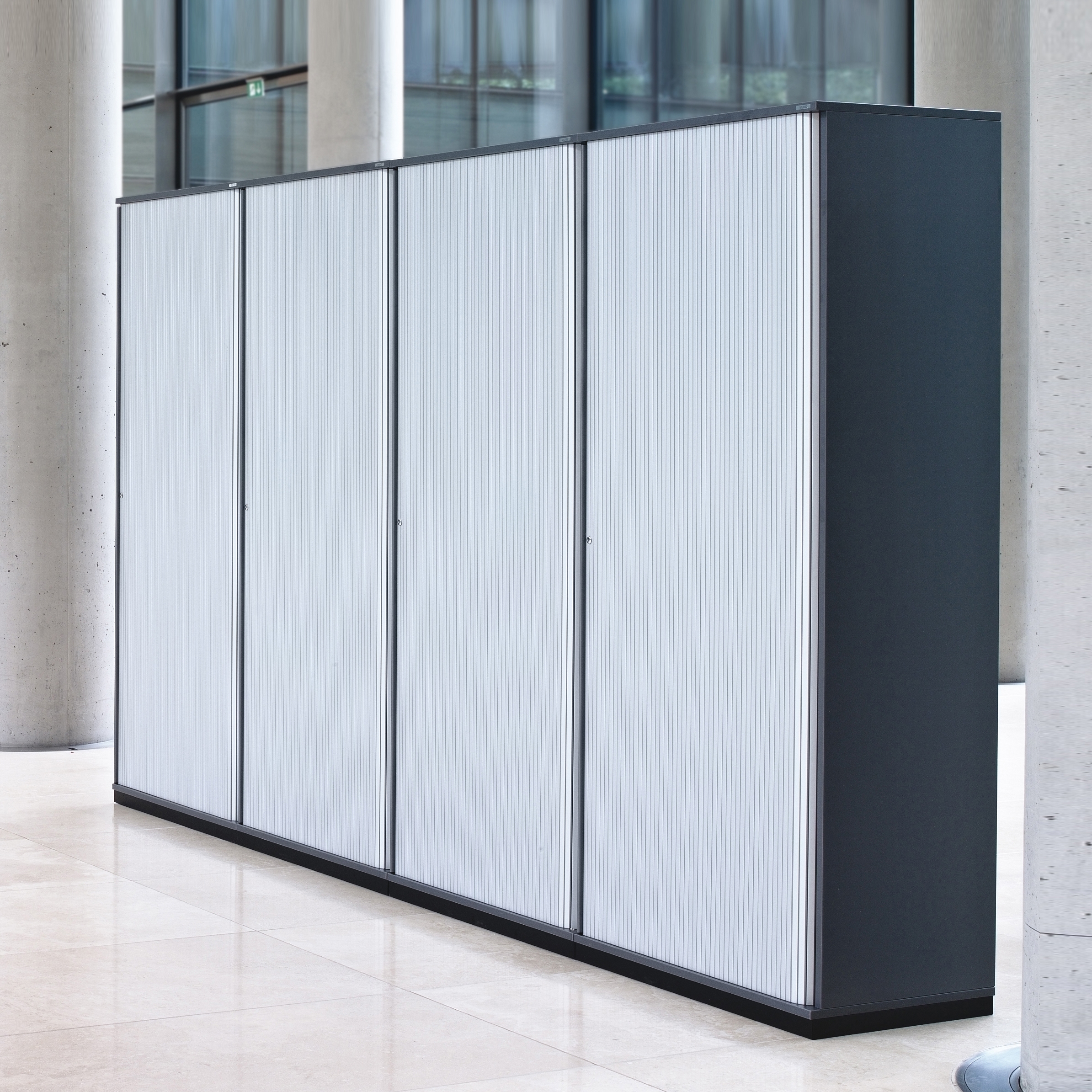 Display product M4 from manufacturer VARIO
