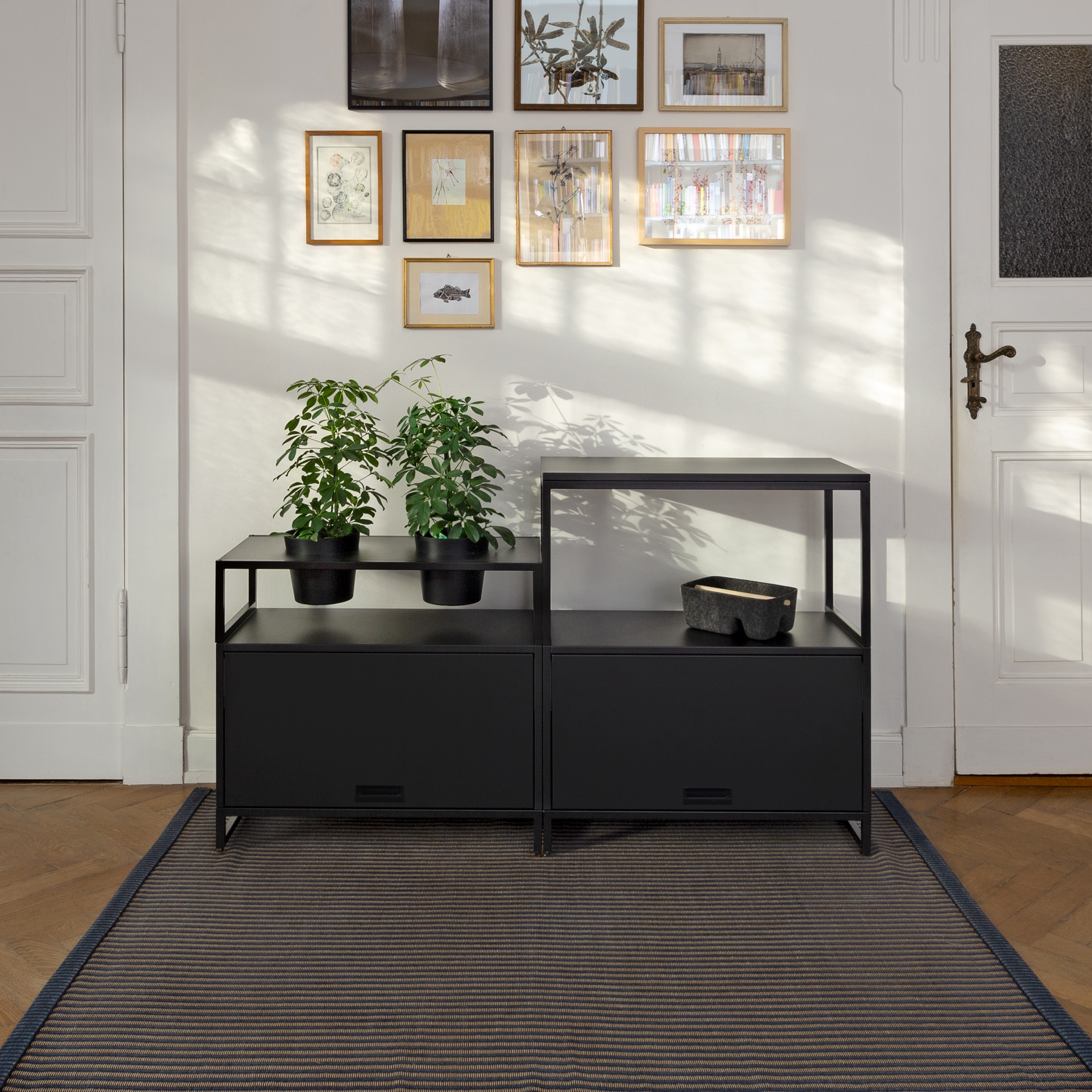Display product M1-Frame from manufacturer VARIO