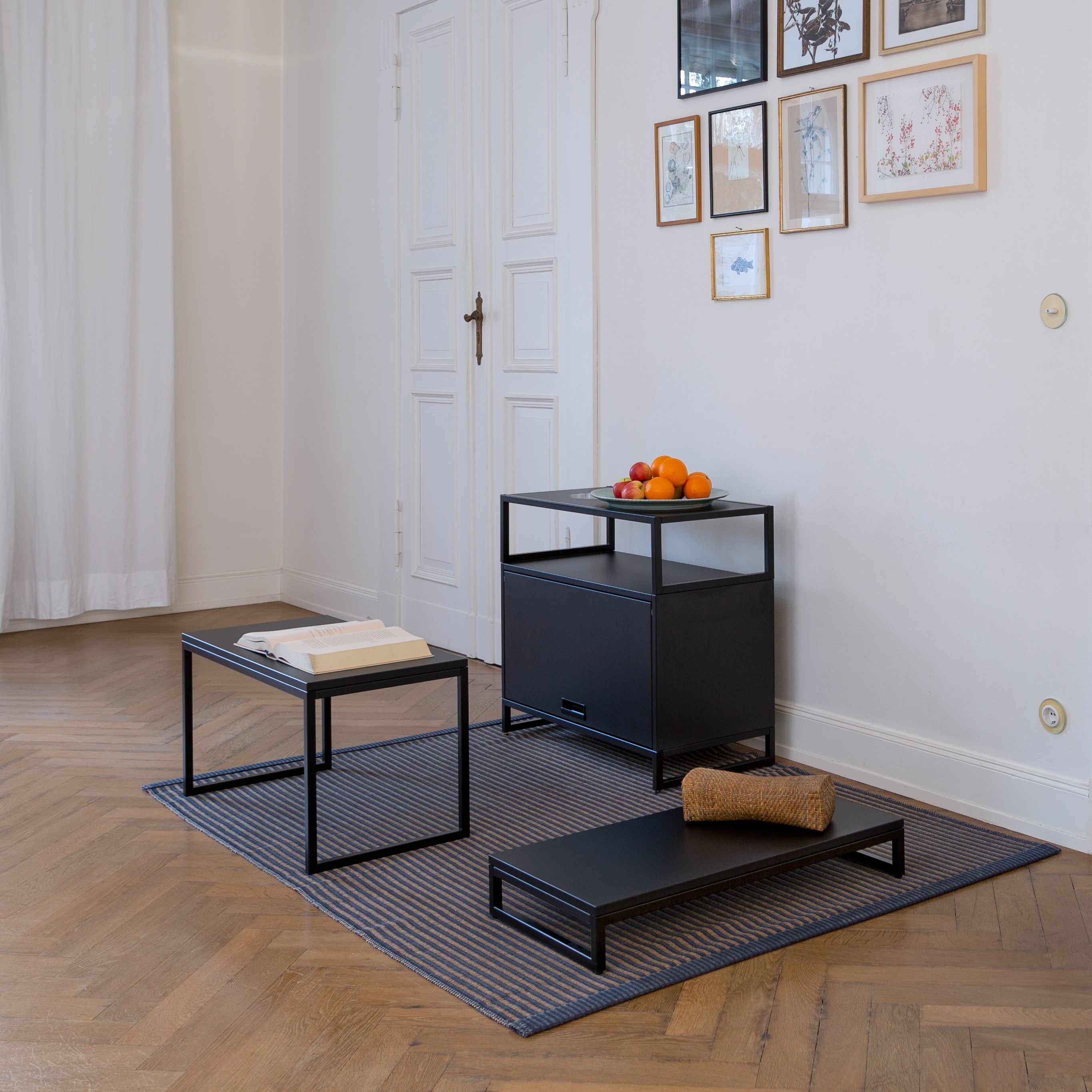 Display product M1-Frame from manufacturer VARIO