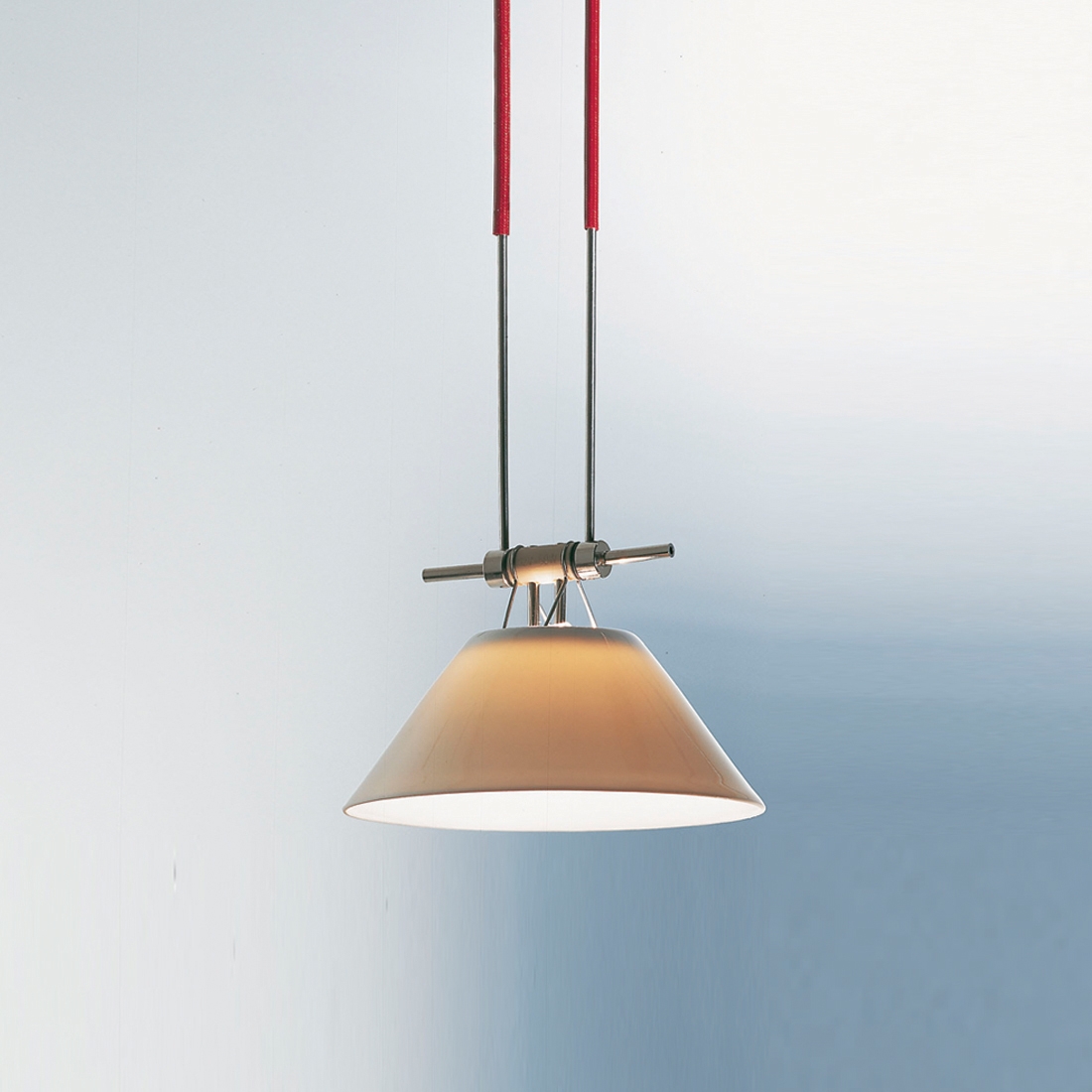 Mostrar el producto YaYaHo Element 4 del fabricante Ingo Maurer