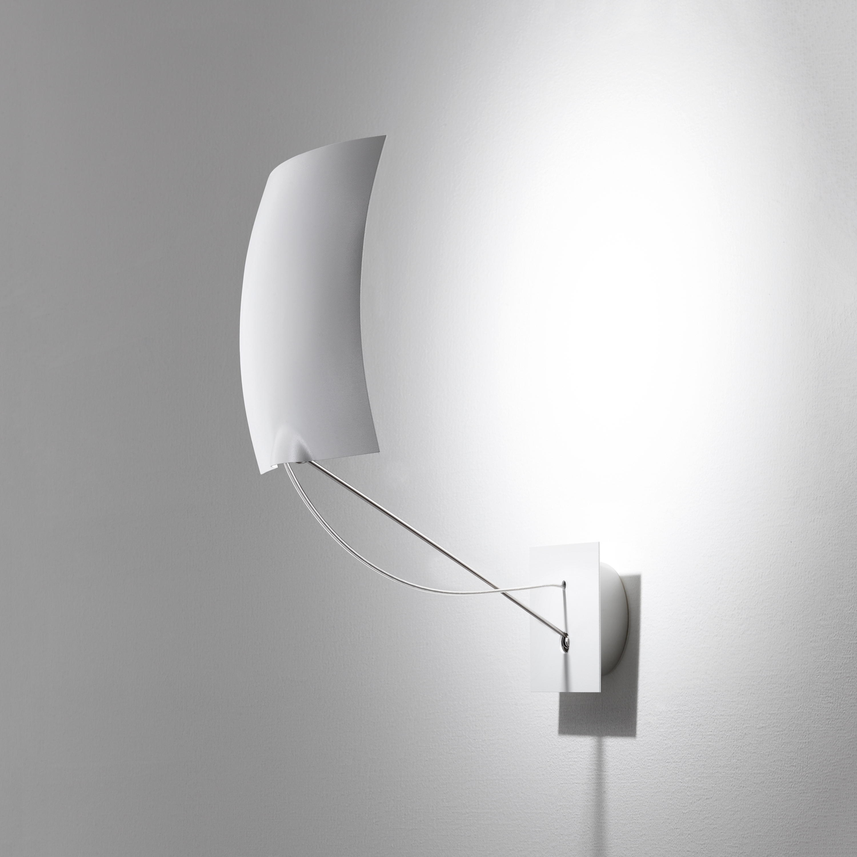 Display product 18 x 18 from manufacturer Ingo Maurer