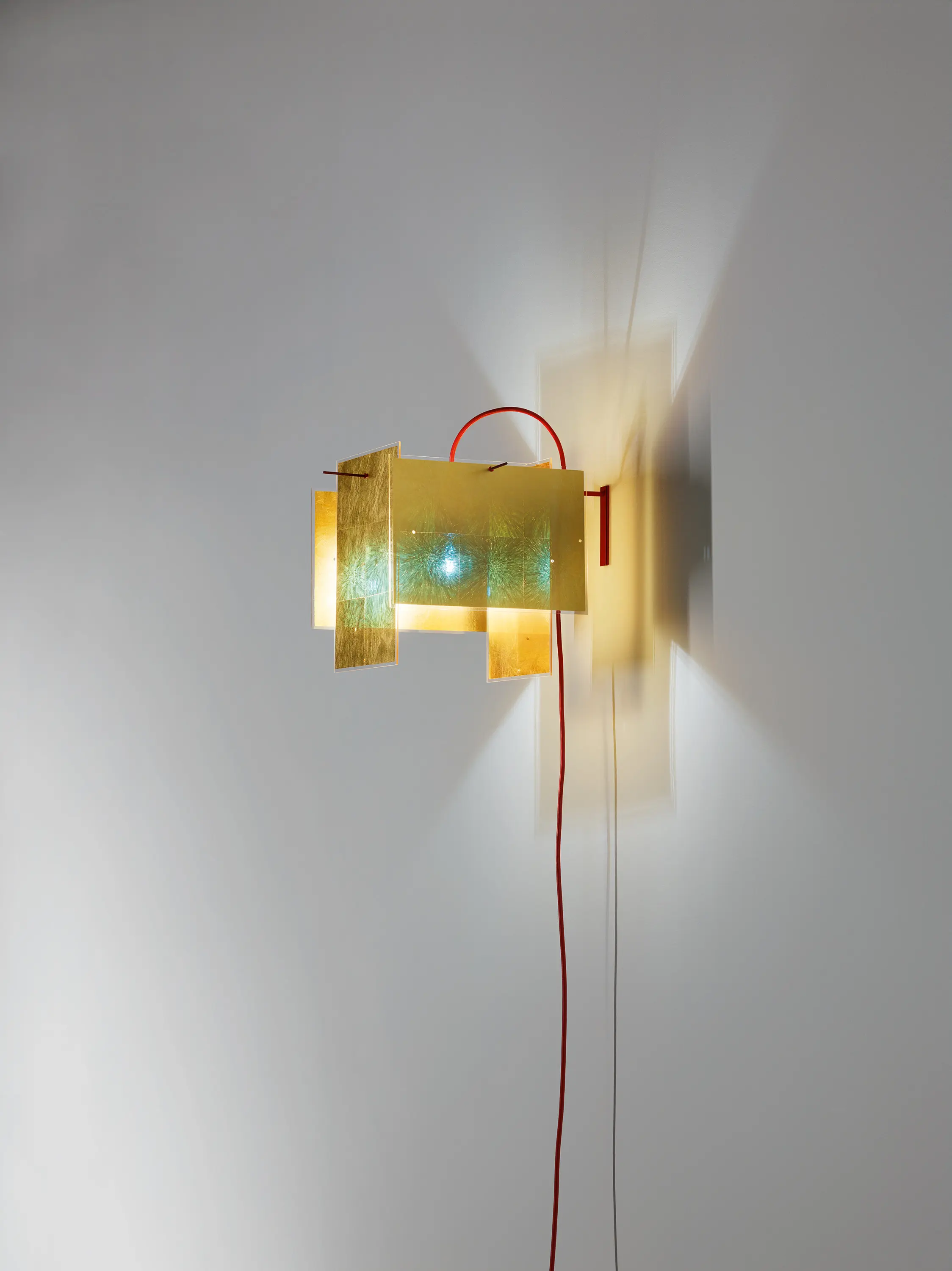 Ingo Maurer - 24 Karat Blau Wall