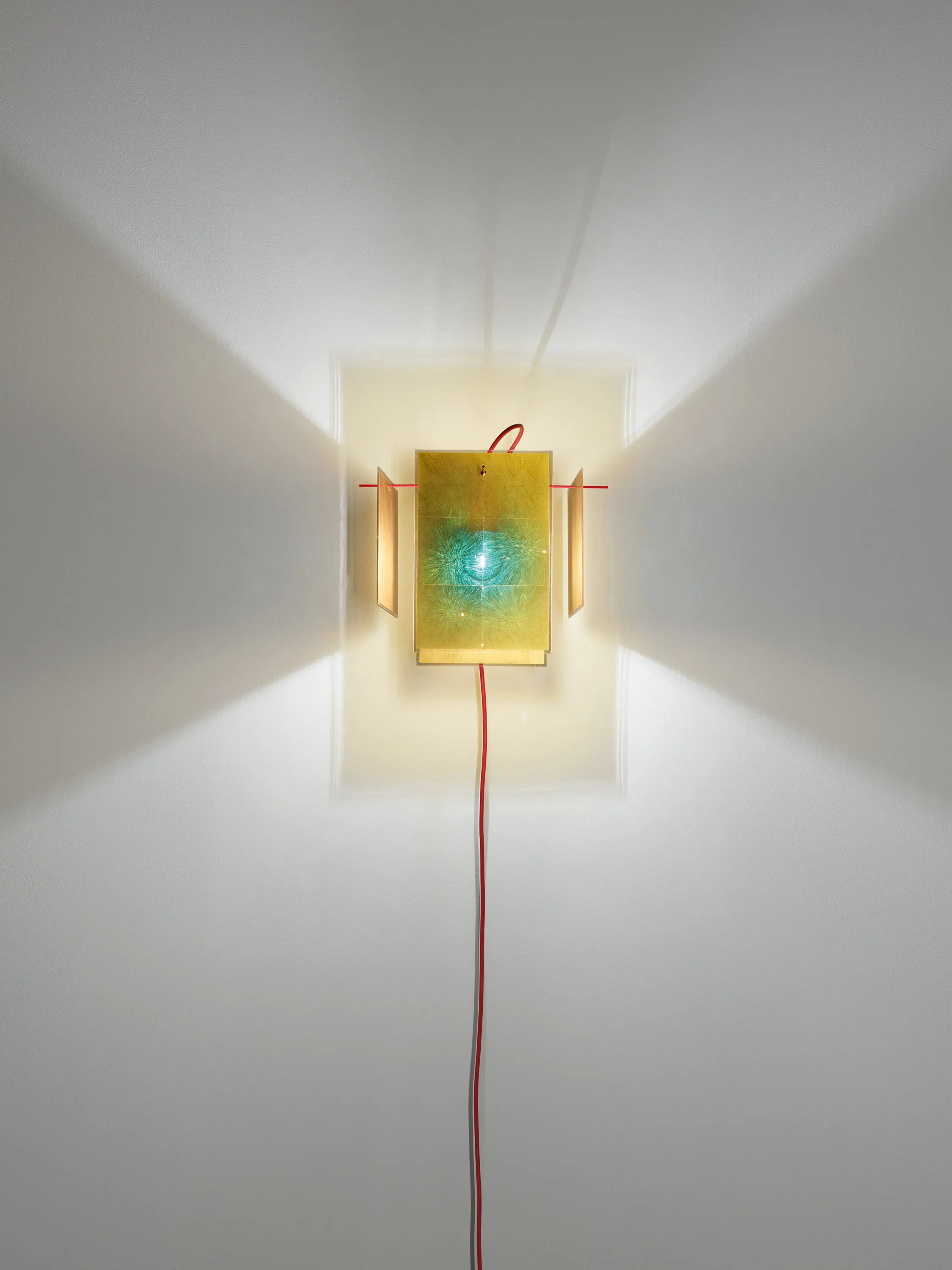 Ingo Maurer - 24 Karat Blau Wall