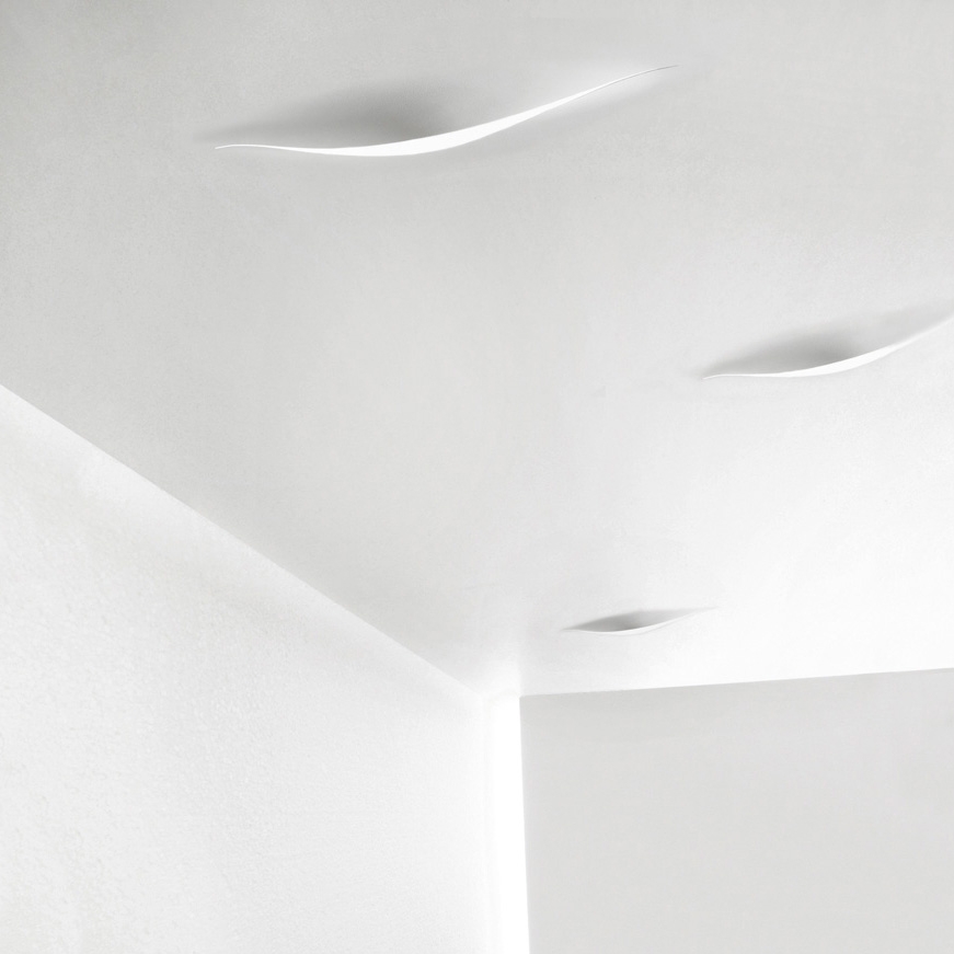 Display product Schlitz Up LED from manufacturer Ingo Maurer