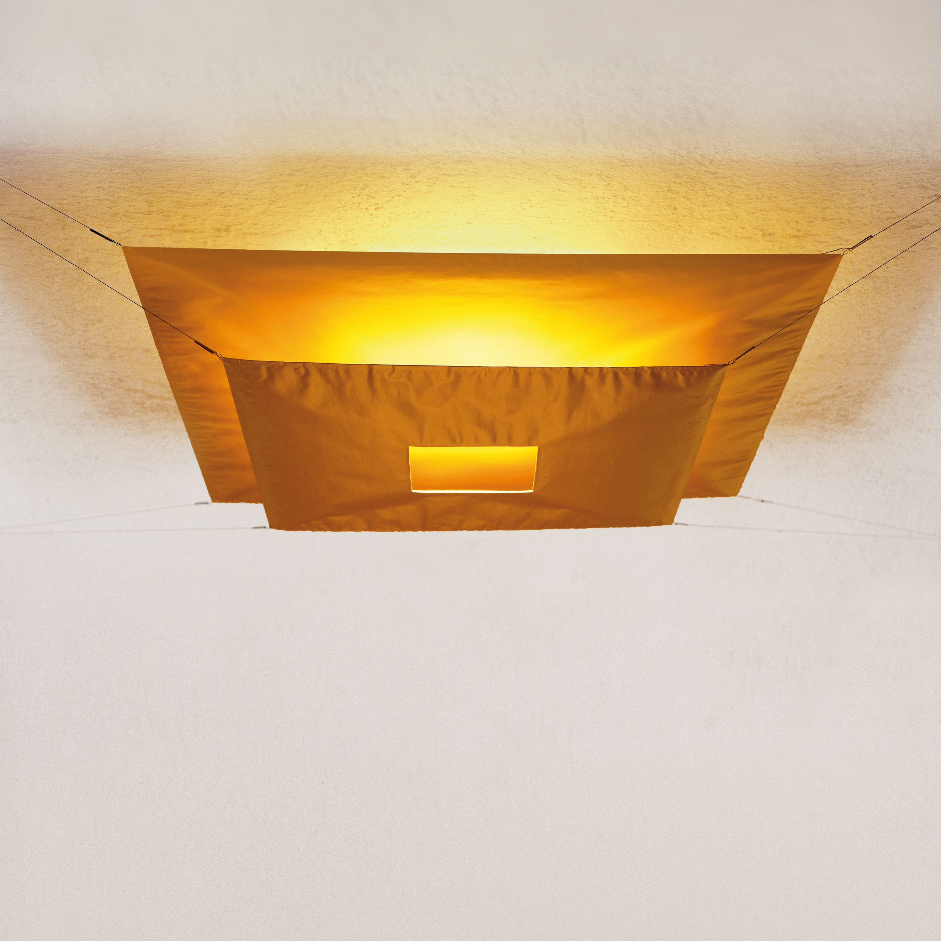 Mostra il prodotto Lil Luxury 2 del produttore Ingo Maurer