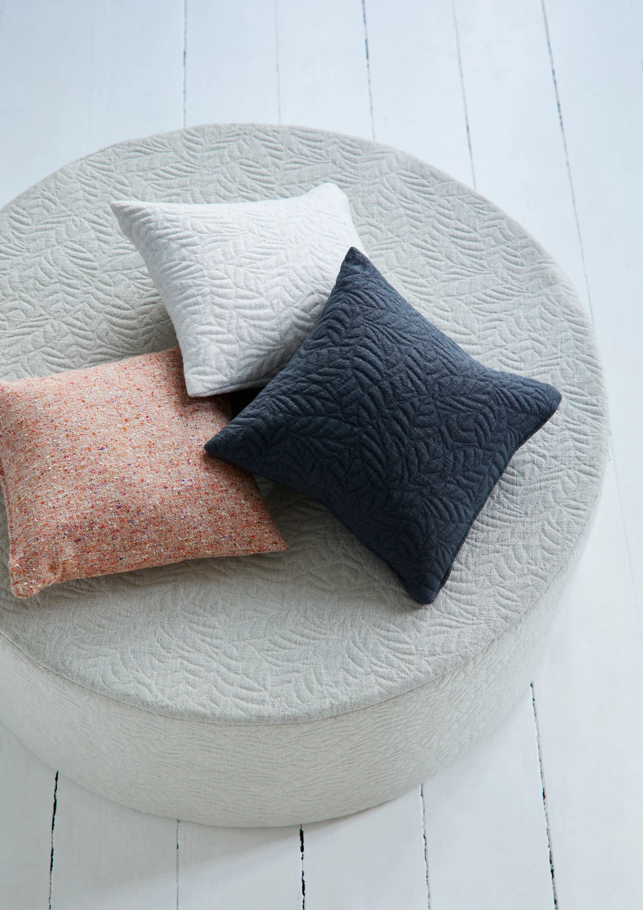 nya nordiska - Alon - 01 bone