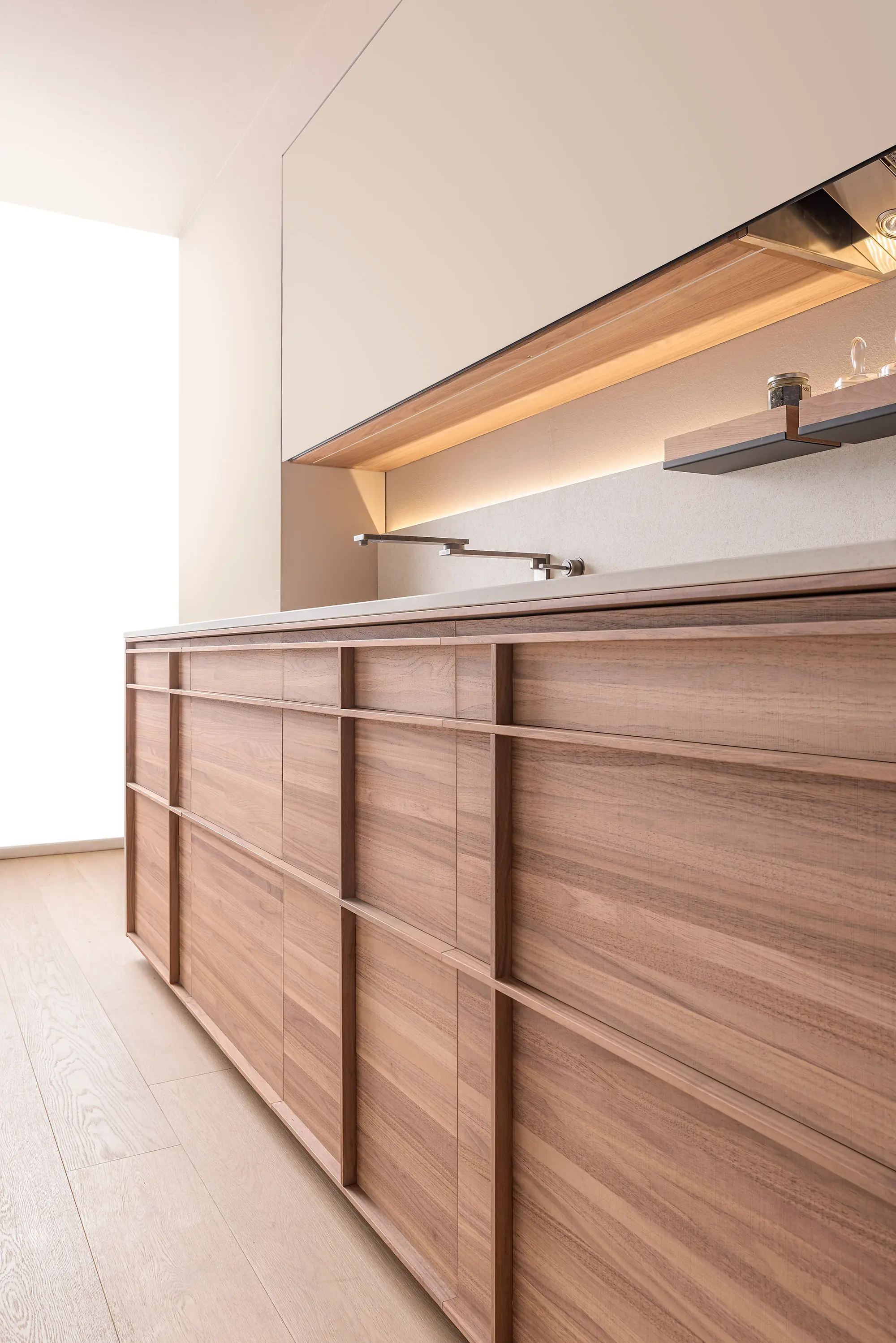 ARCHIGRAPHICA IN CANALETTO TACTILE WALNUT WOOD - Fitted kitchens from ...