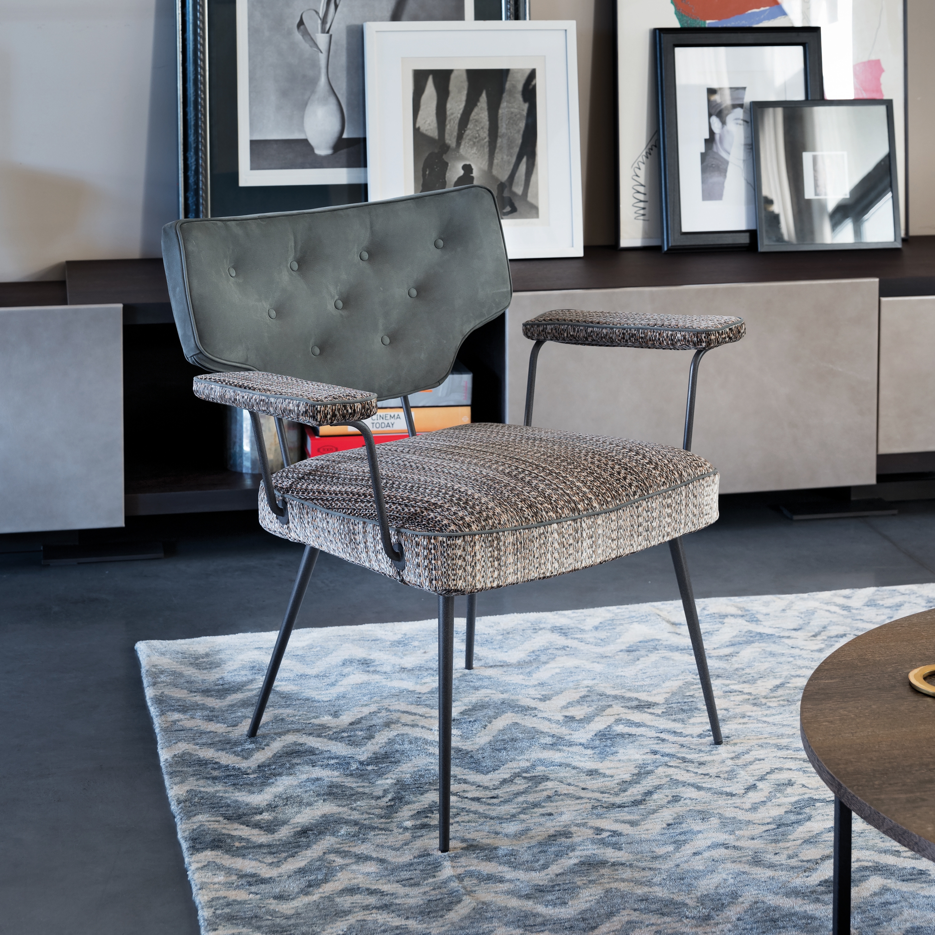 Afficher le produit Twiggy du fabricant Arketipo