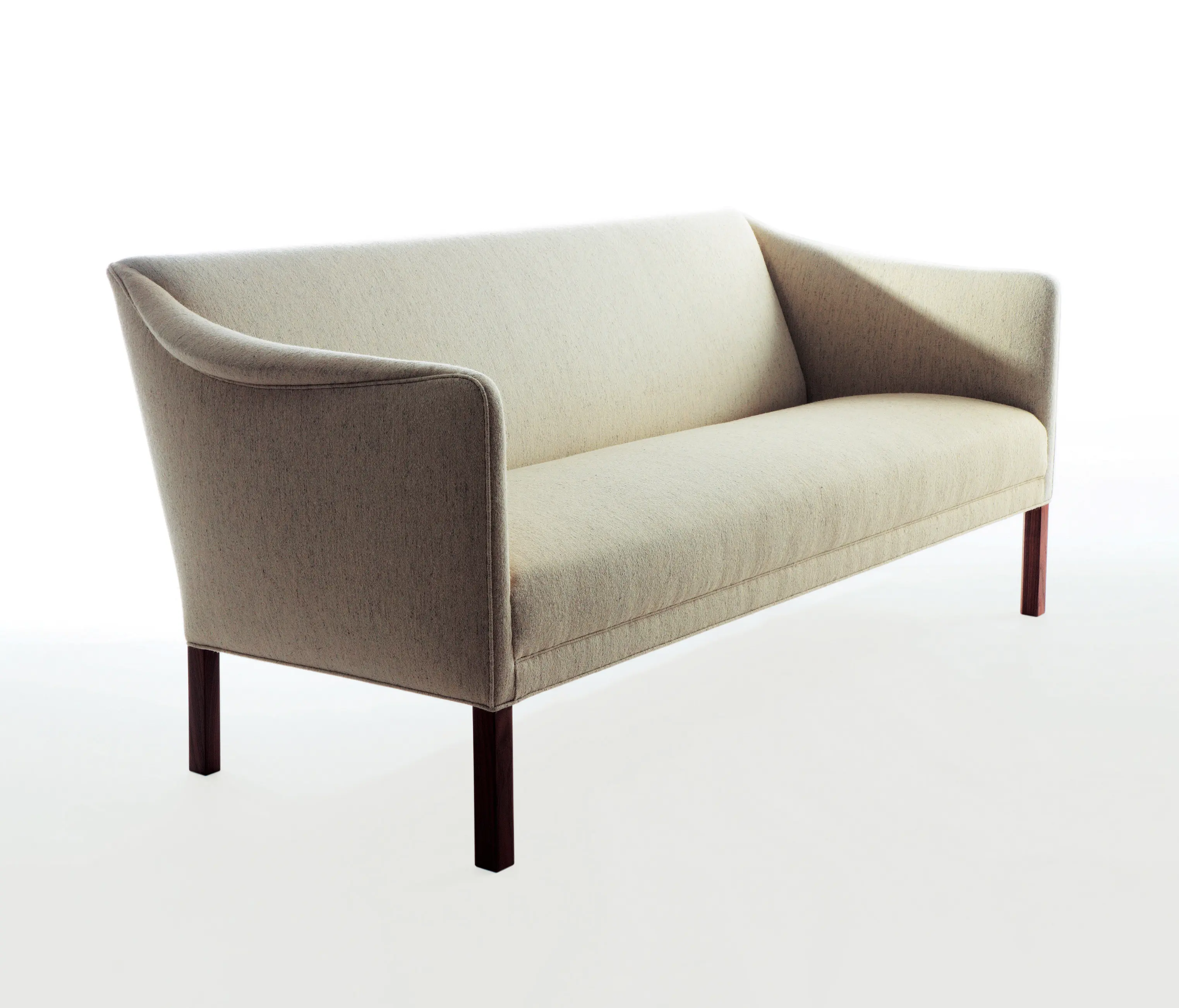 Kitani - DFS-03 Sofa