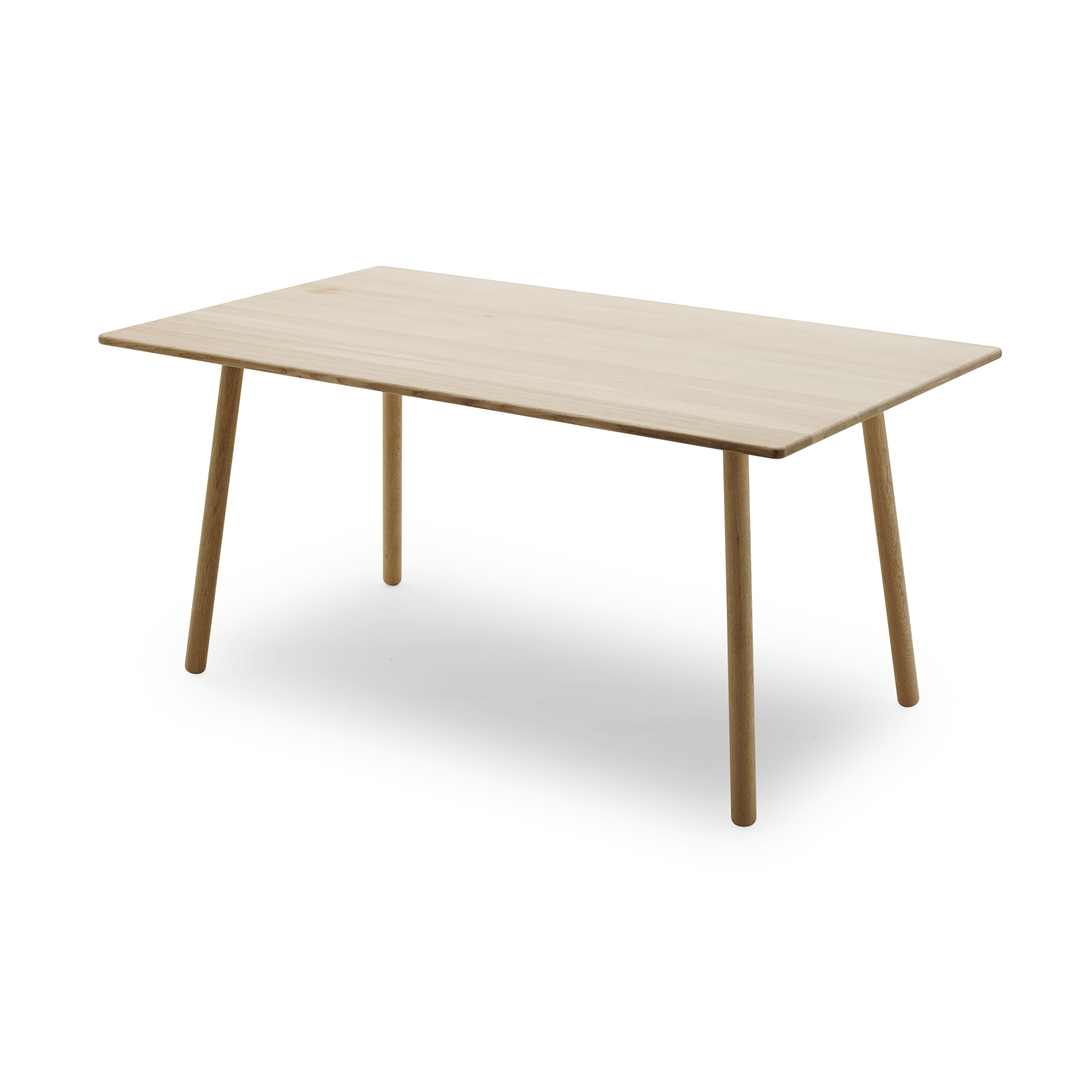Mostra il prodotto Georg Dining Table del produttore Skagerak