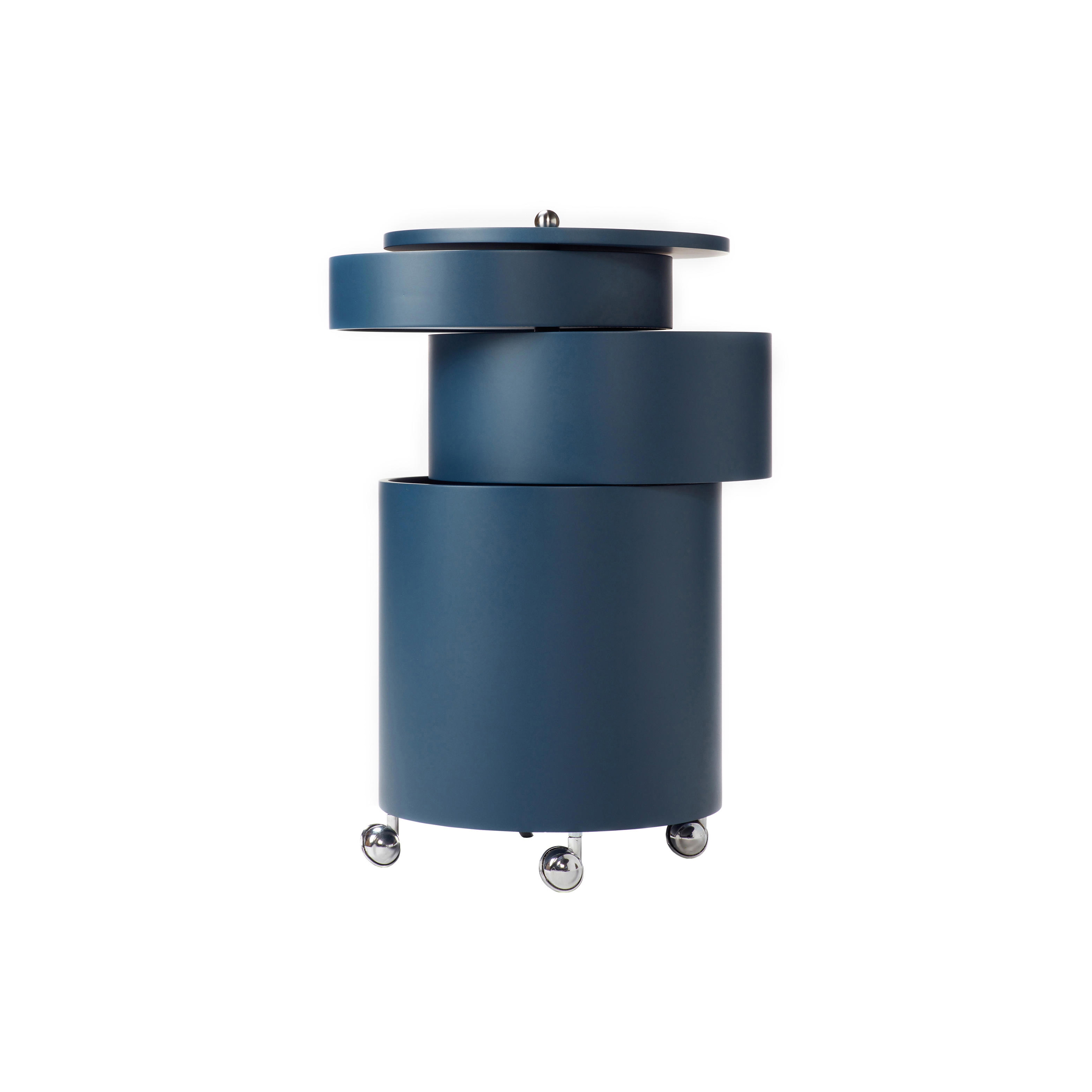 Barboy Blue | Table