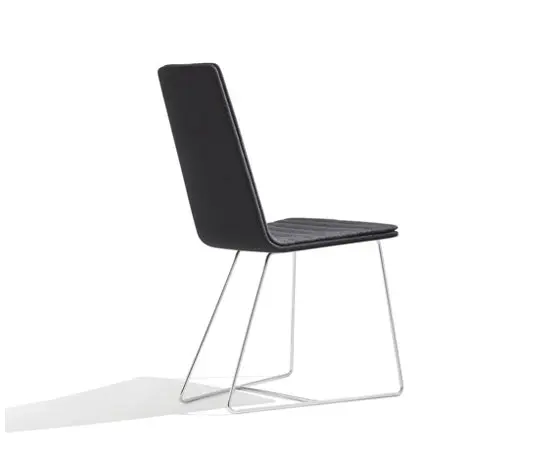 C.J.C. Concepta - La Flaca Chair