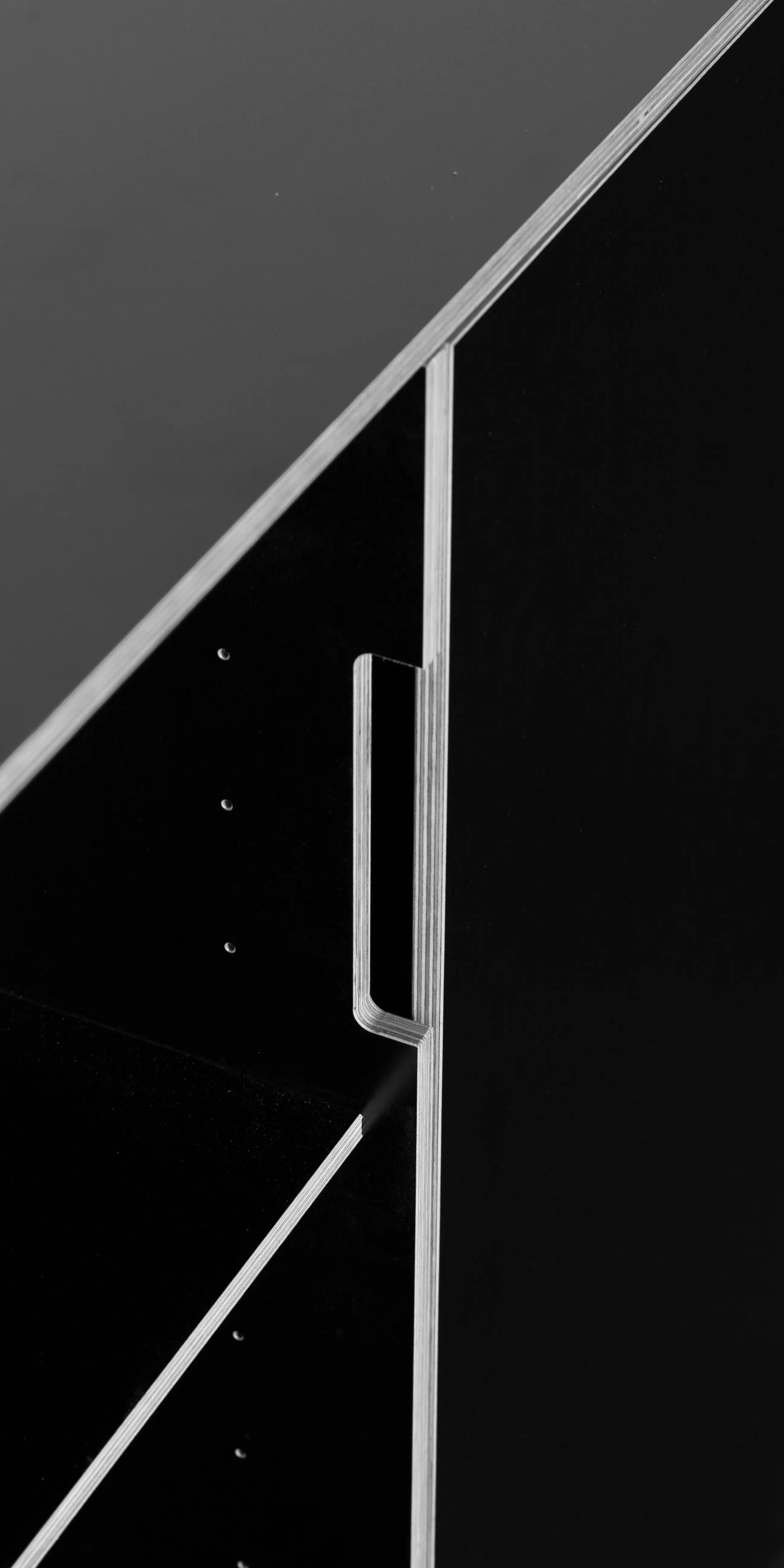 Sanktjohanser - METRUM customized shelf- and wardrobesystem