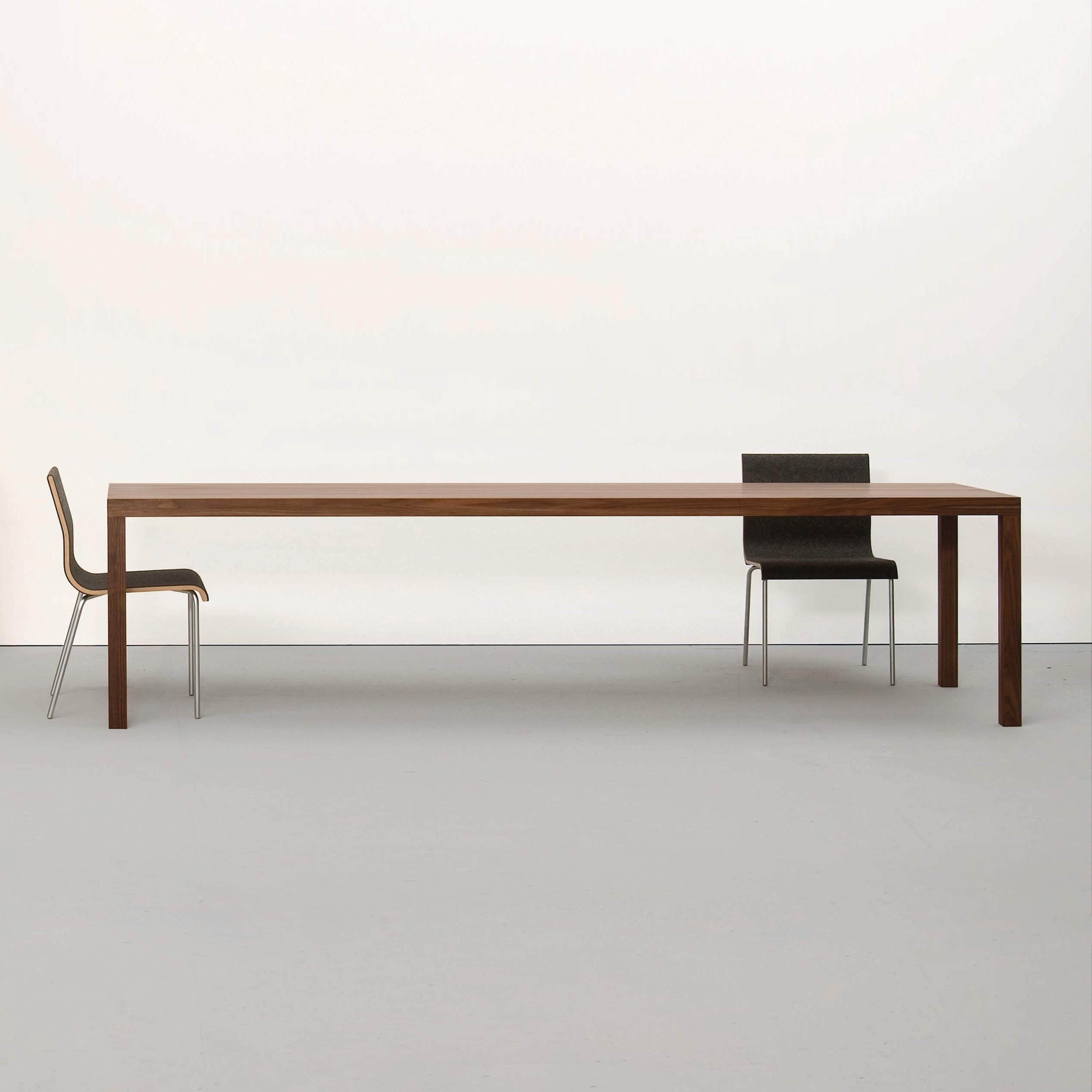 Display product DINAVIER table from manufacturer Sanktjohanser