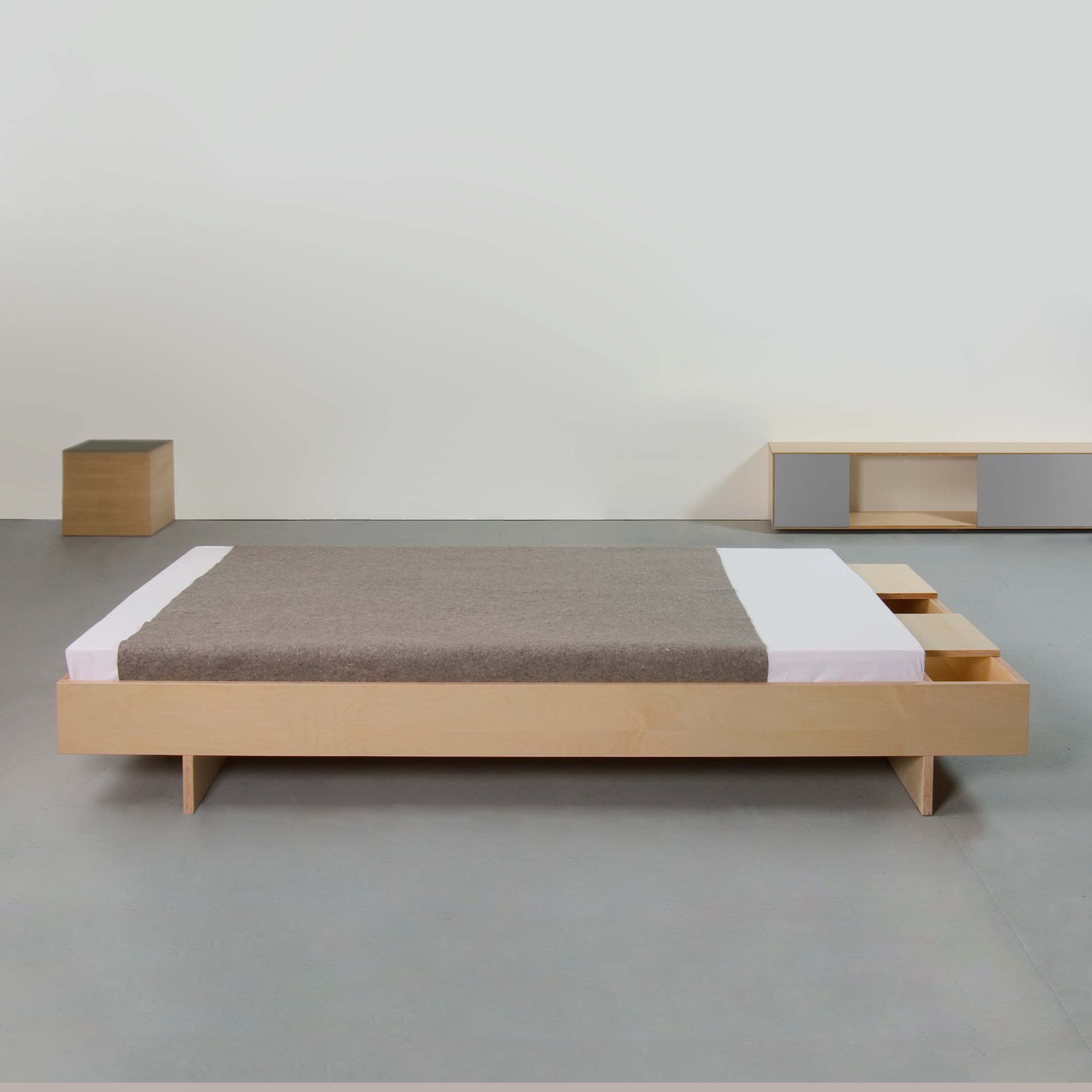 Display product BEZWEI bed from manufacturer Sanktjohanser