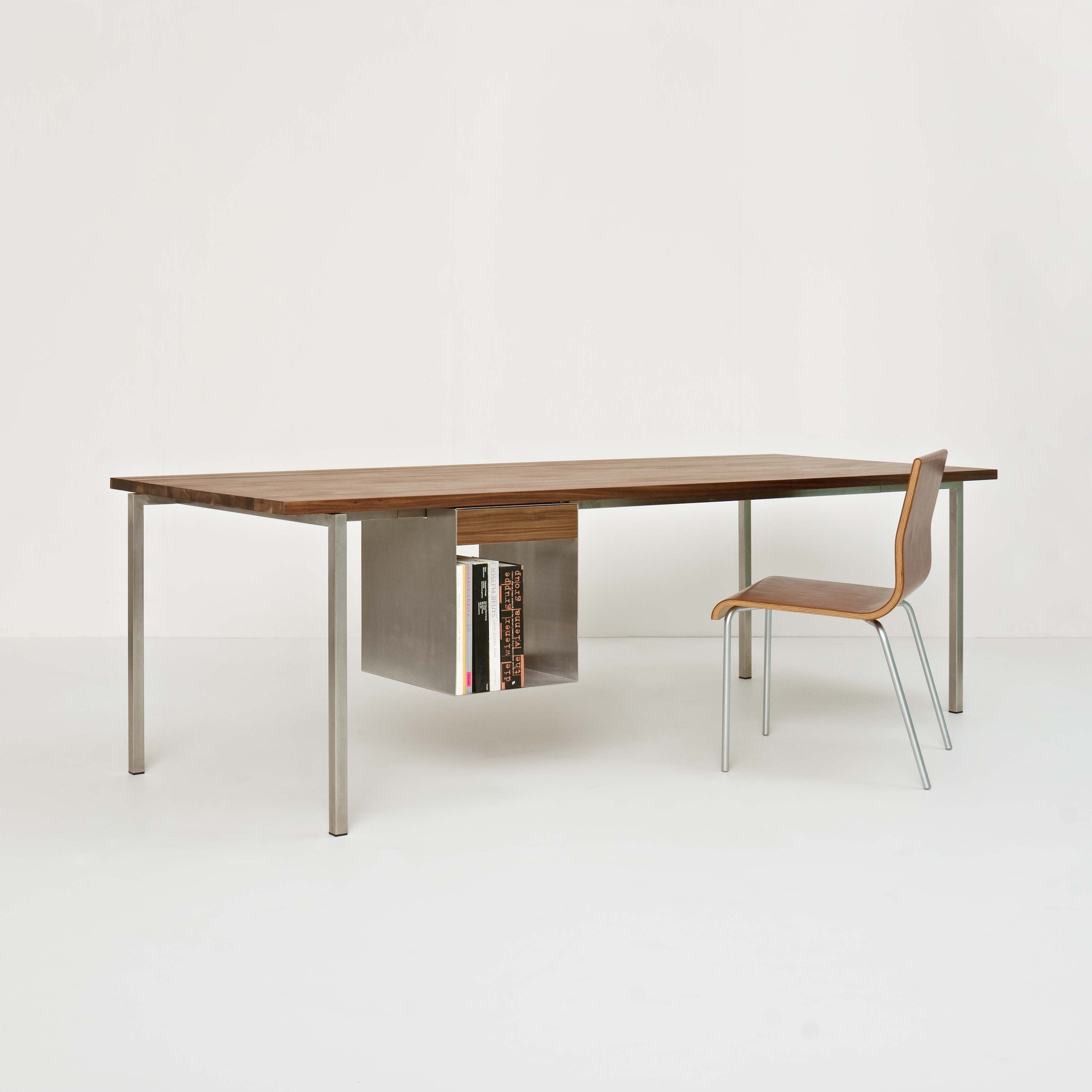 Display product EXCENTER table from manufacturer Sanktjohanser