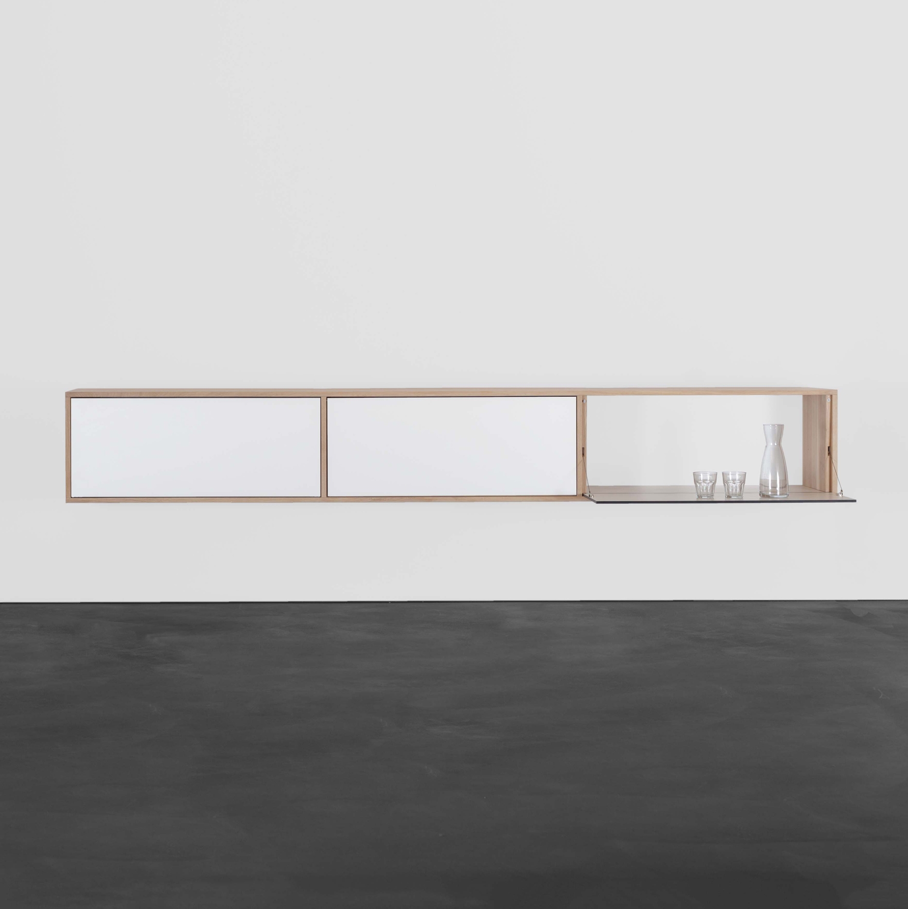 Display product DASREGAL customized shelf- and sideboardsystem from manufacturer Sanktjohanser