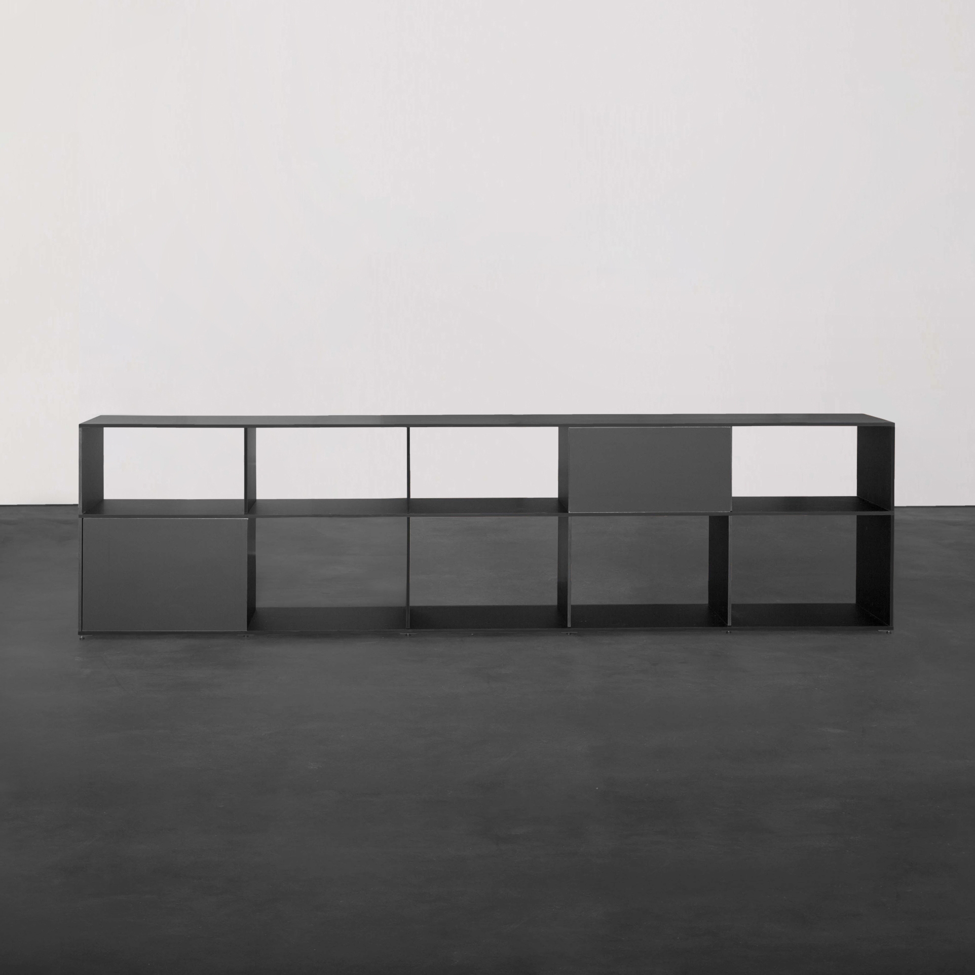 Mostra il prodotto TEKTUR customized shelf- and sideboardsystem del produttore Sanktjohanser