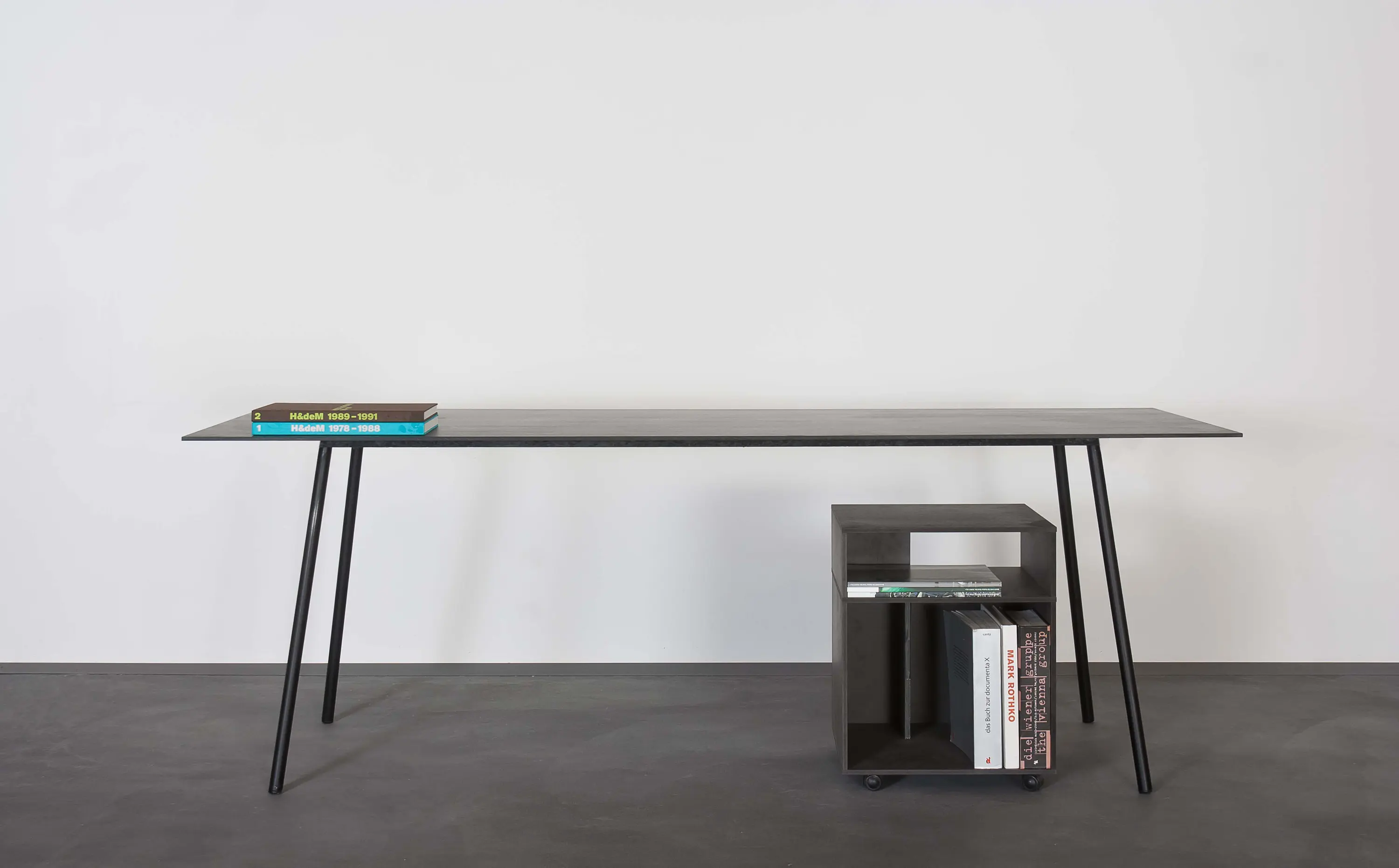 Sanktjohanser - KONTEXT table