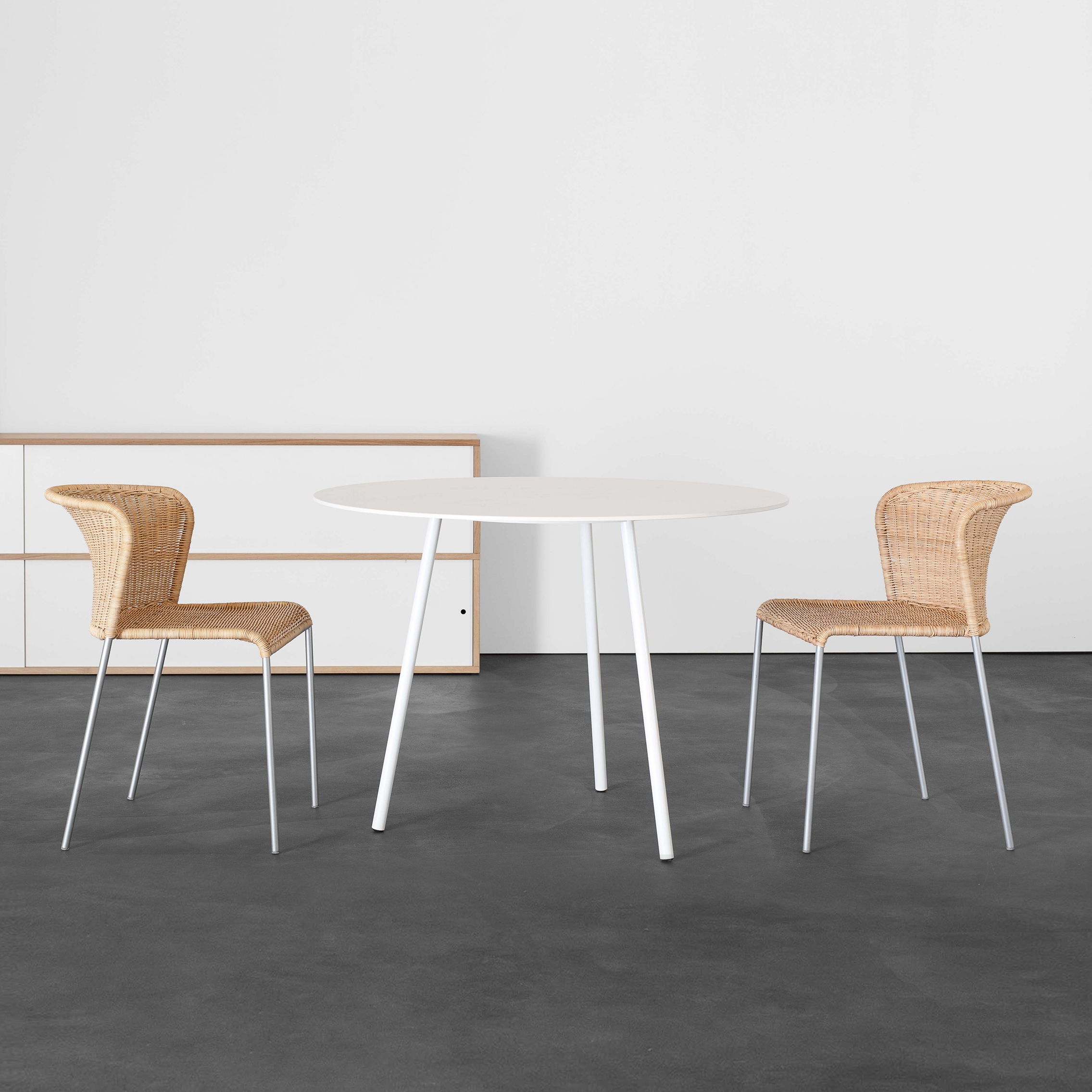 Display product KONTEXT table from manufacturer Sanktjohanser