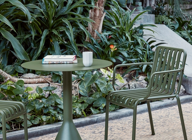 PALISSADE CONE TABLE - Bistro tables from HAY | Architonic