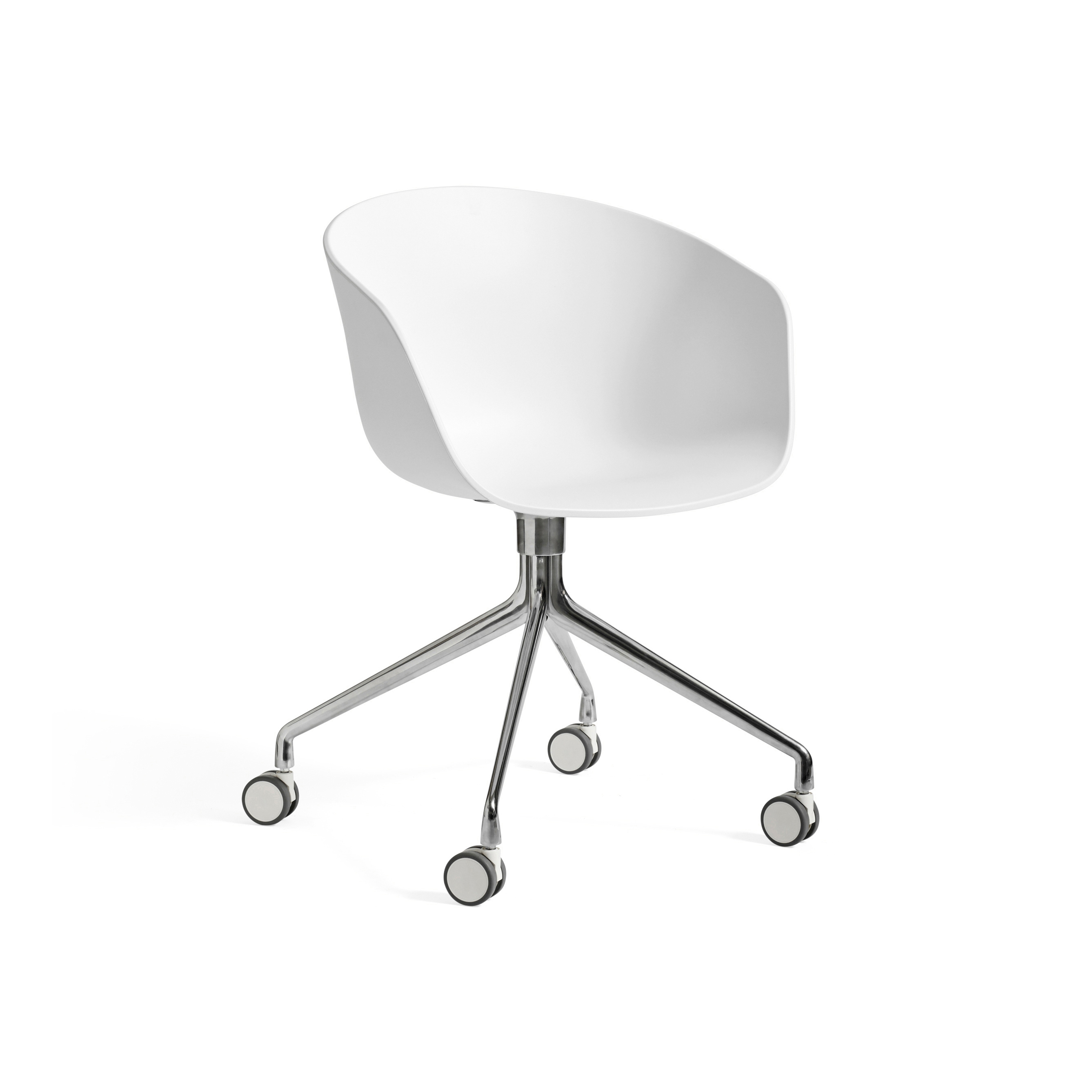 Vertoon produk About A Chair AAC24 van vervaardiger HAY