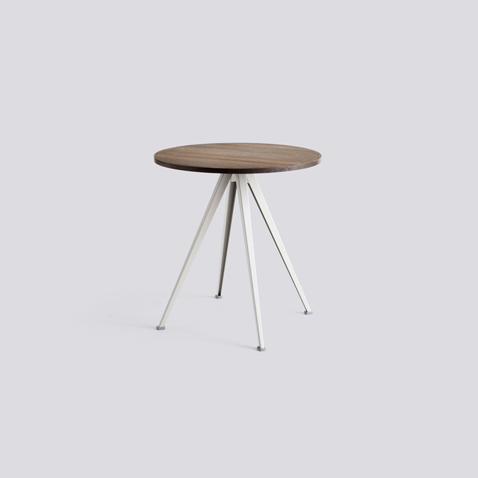 Mostrar el producto Pyramid Café Table 21 del fabricante HAY