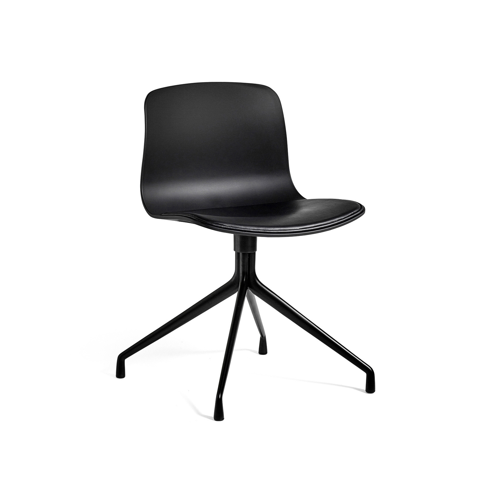 Vertoon produk About A Chair AAC10 van vervaardiger HAY