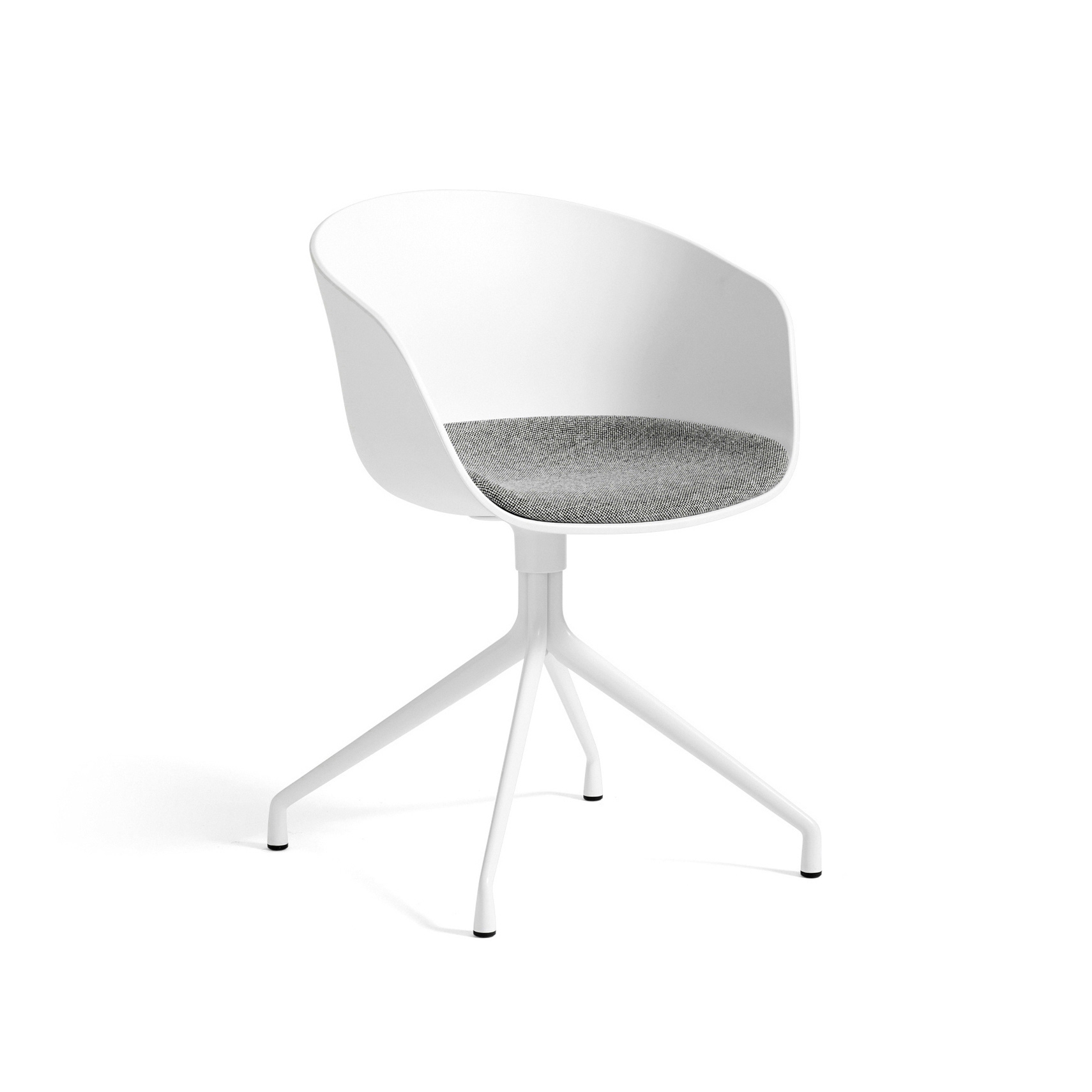 Vertoon produk About A Chair AAC20 van vervaardiger HAY