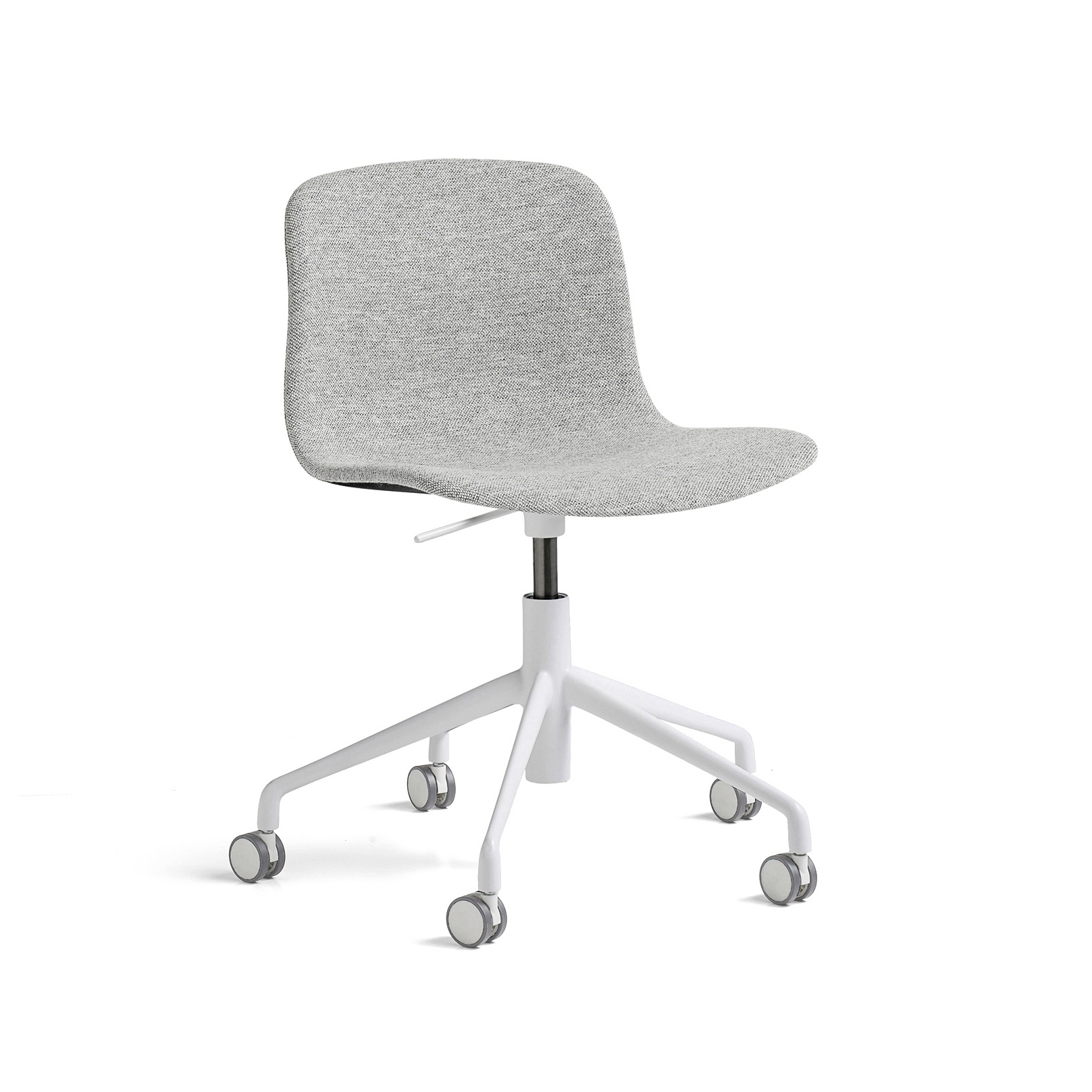Vertoon produk About A Chair AAC51 with gaslift van vervaardiger HAY