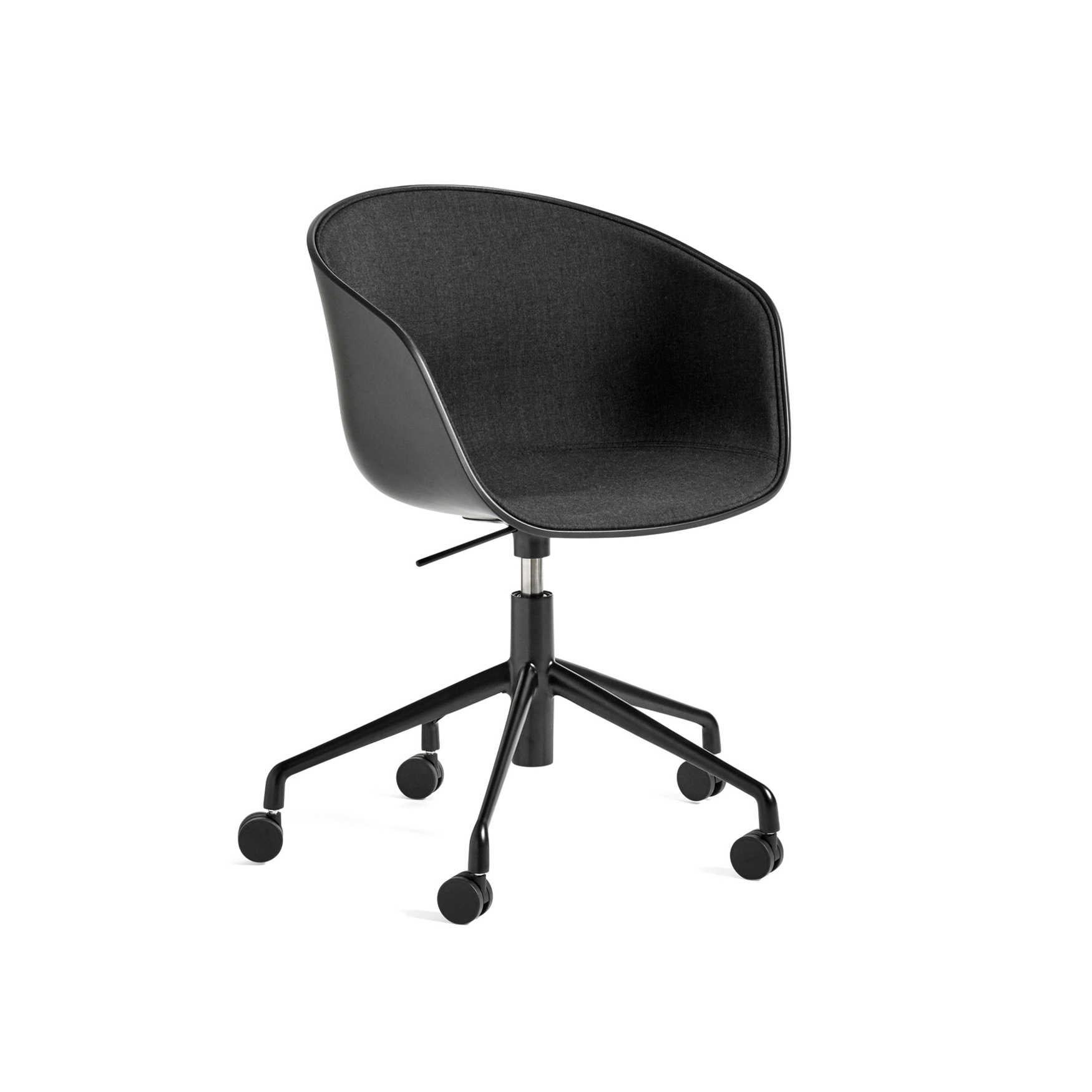 Vertoon produk About A Chair AAC52 with gaslift van vervaardiger HAY