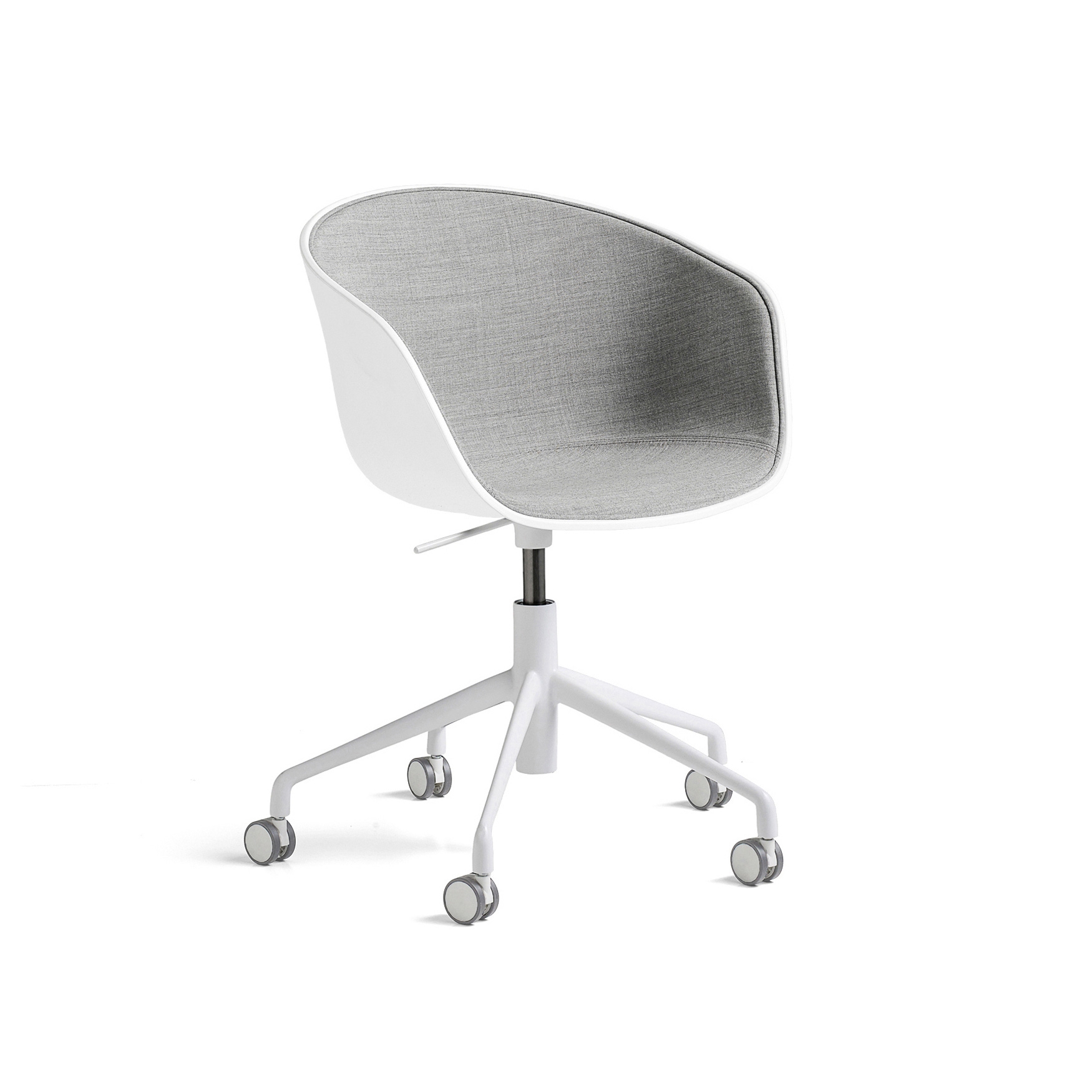 Vertoon produk About A Chair AAC52 with gaslift van vervaardiger HAY