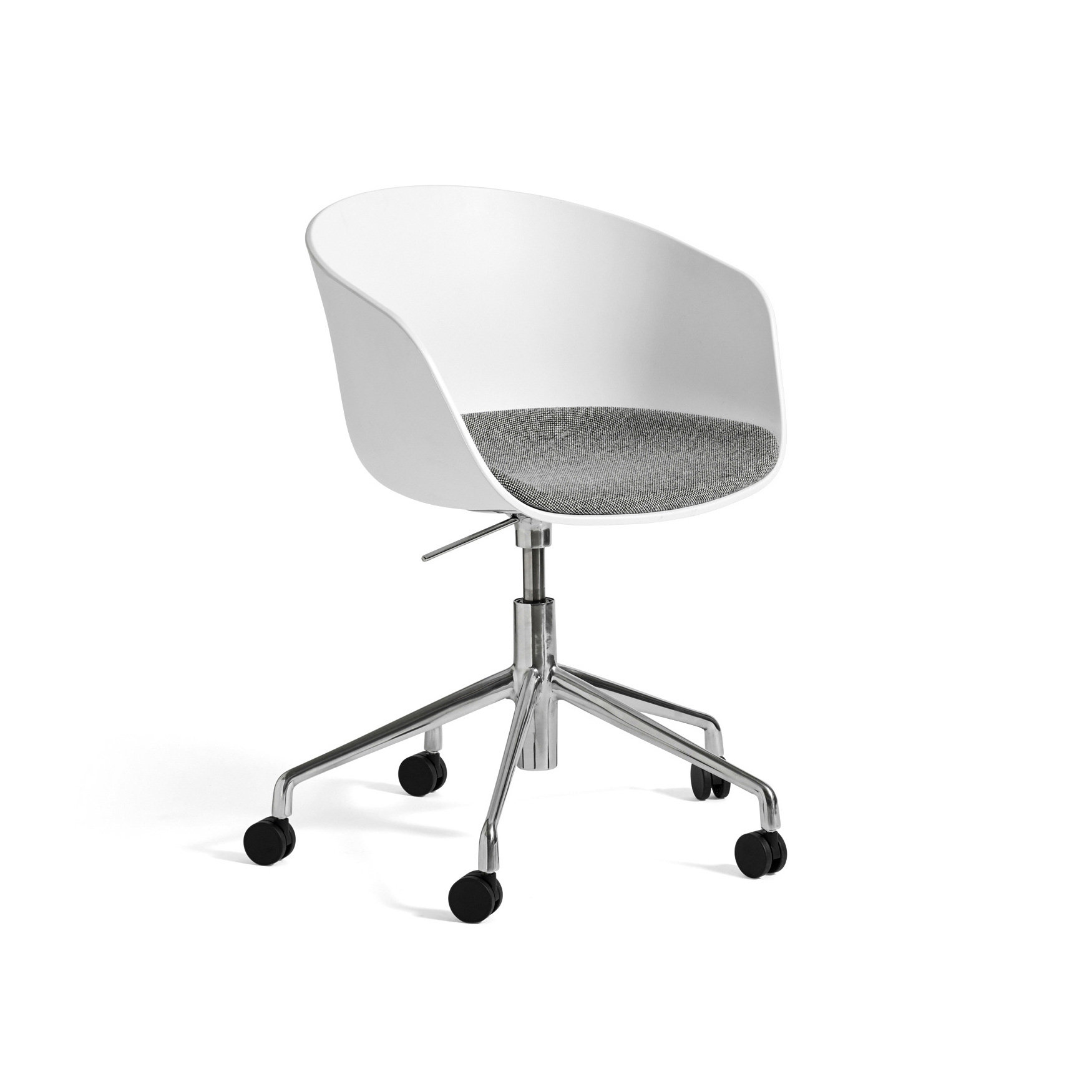 Vertoon produk About A Chair AAC52 with gaslift van vervaardiger HAY