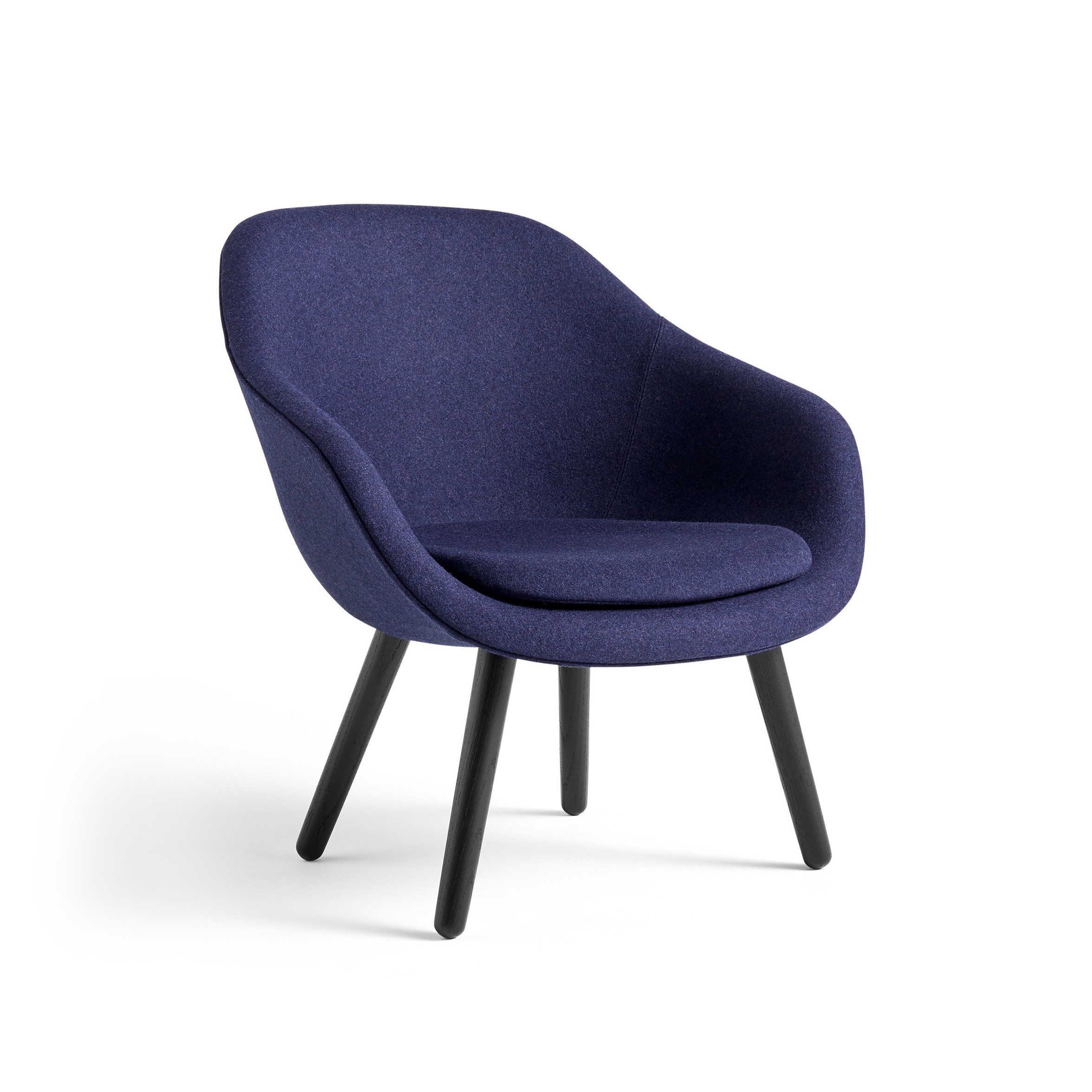 About A Lounge Chair AAL82