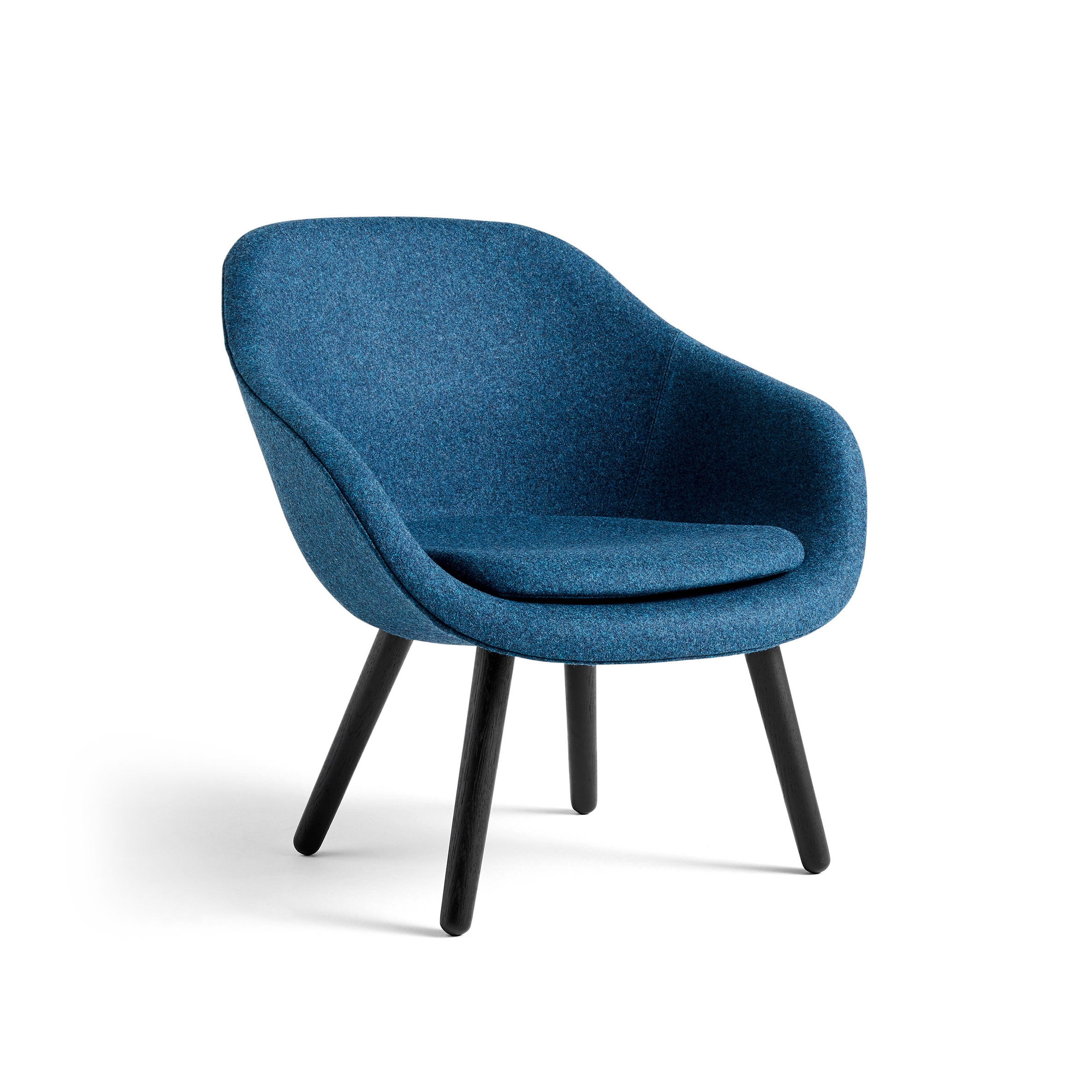 About A Lounge Chair AAL82