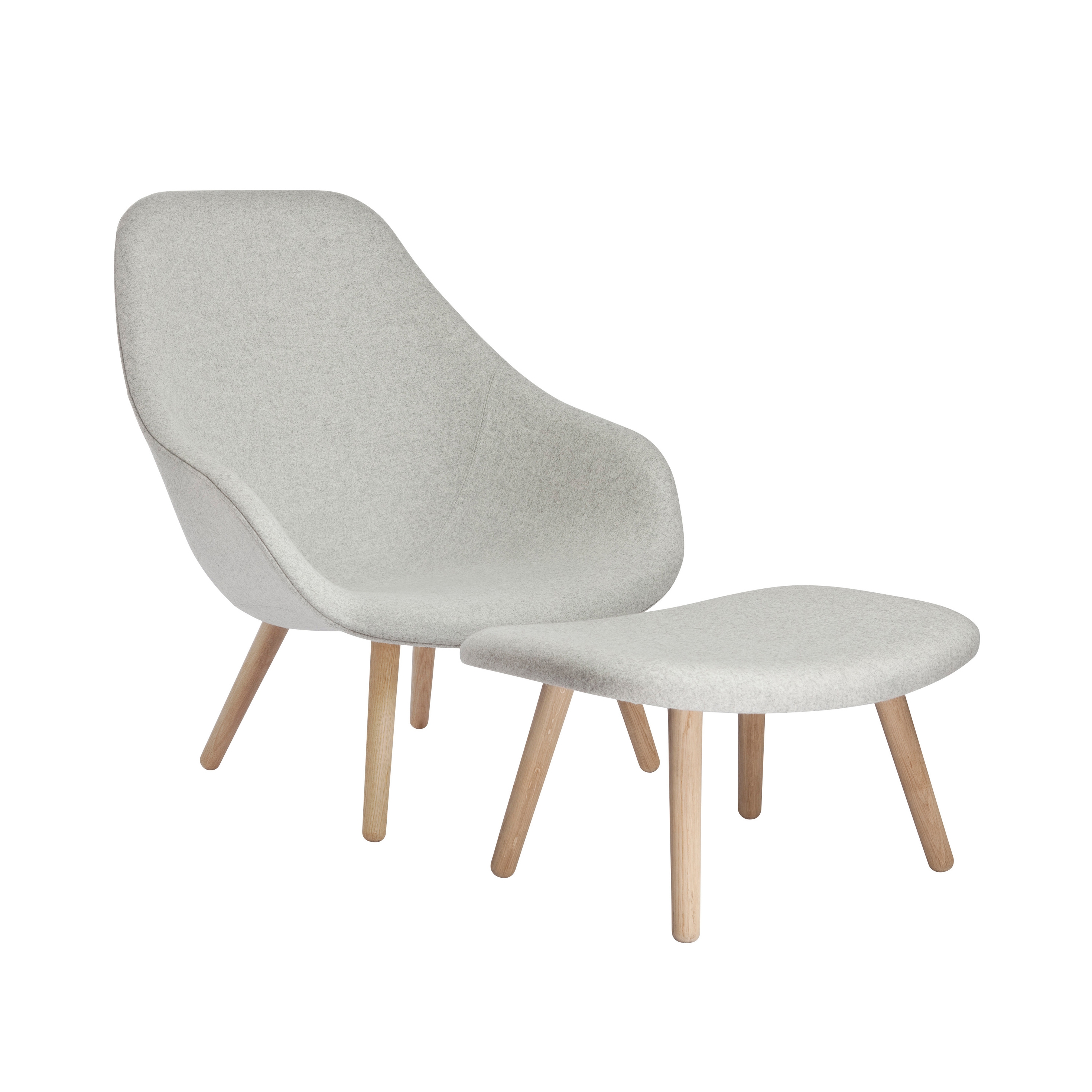 Vertoon produk About A Lounge Chair AAL92 van vervaardiger HAY