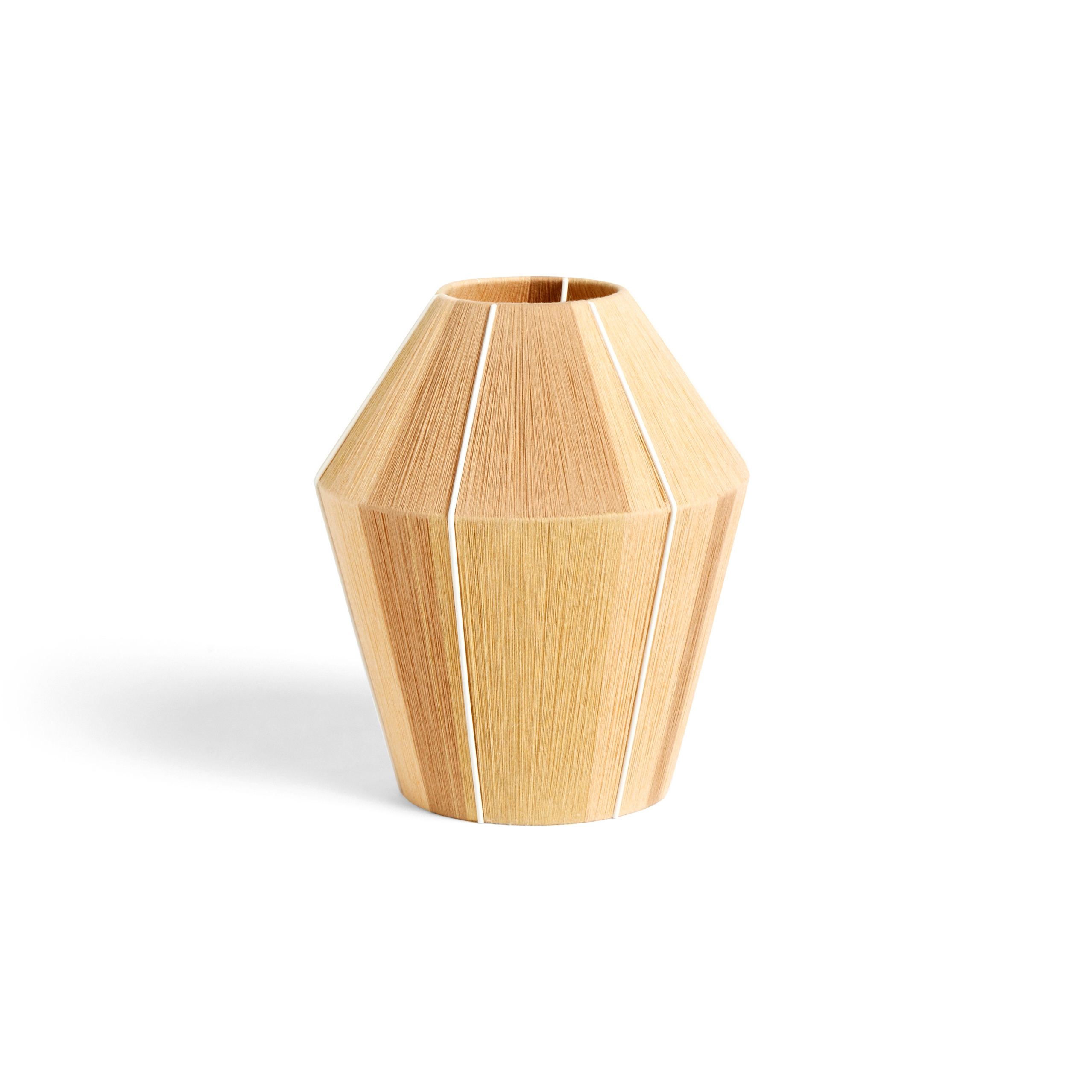 Display product Bonbon Shade 320 from manufacturer HAY