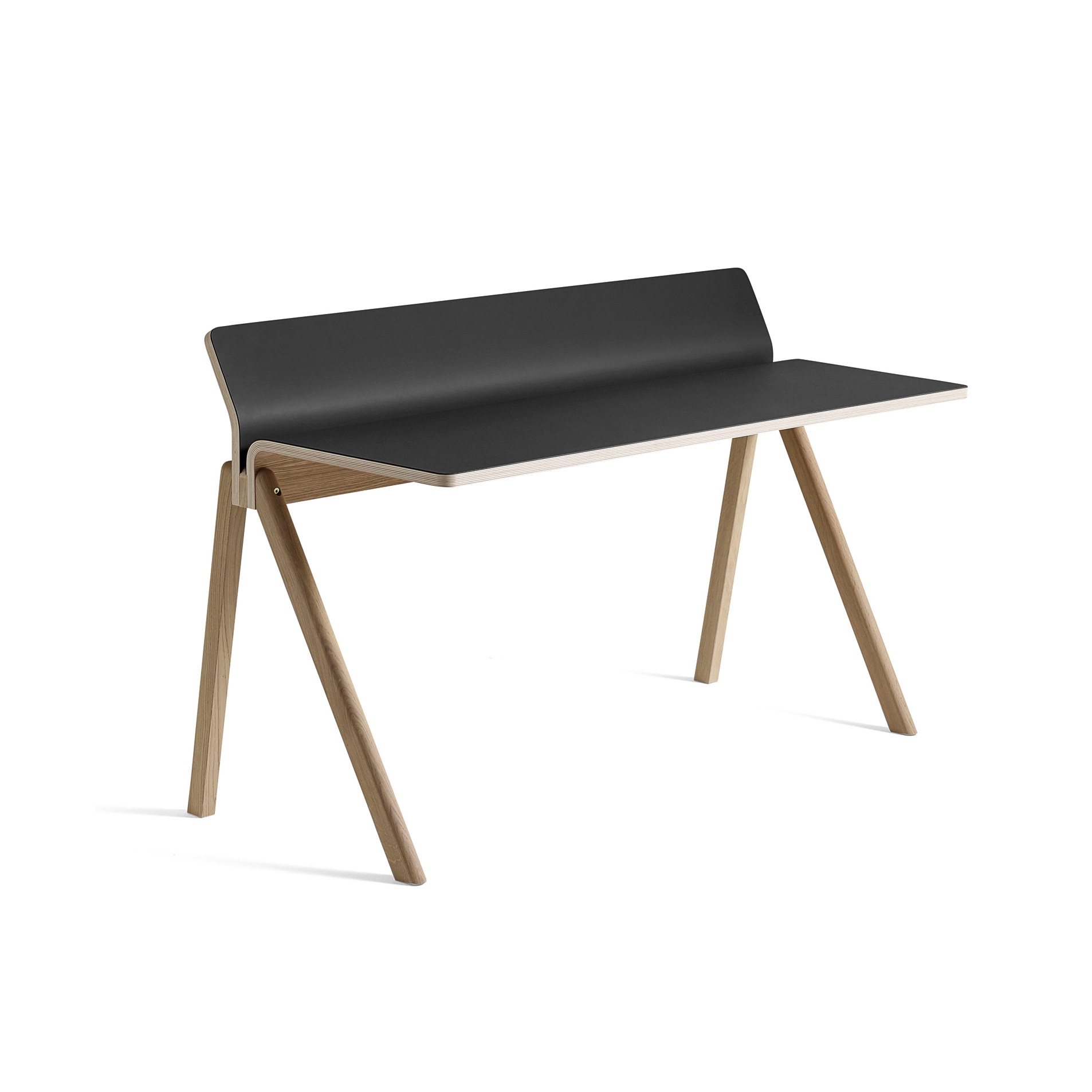 Mostrar el producto Copenhague CPH190 Desk 150xw70xh74 del fabricante HAY